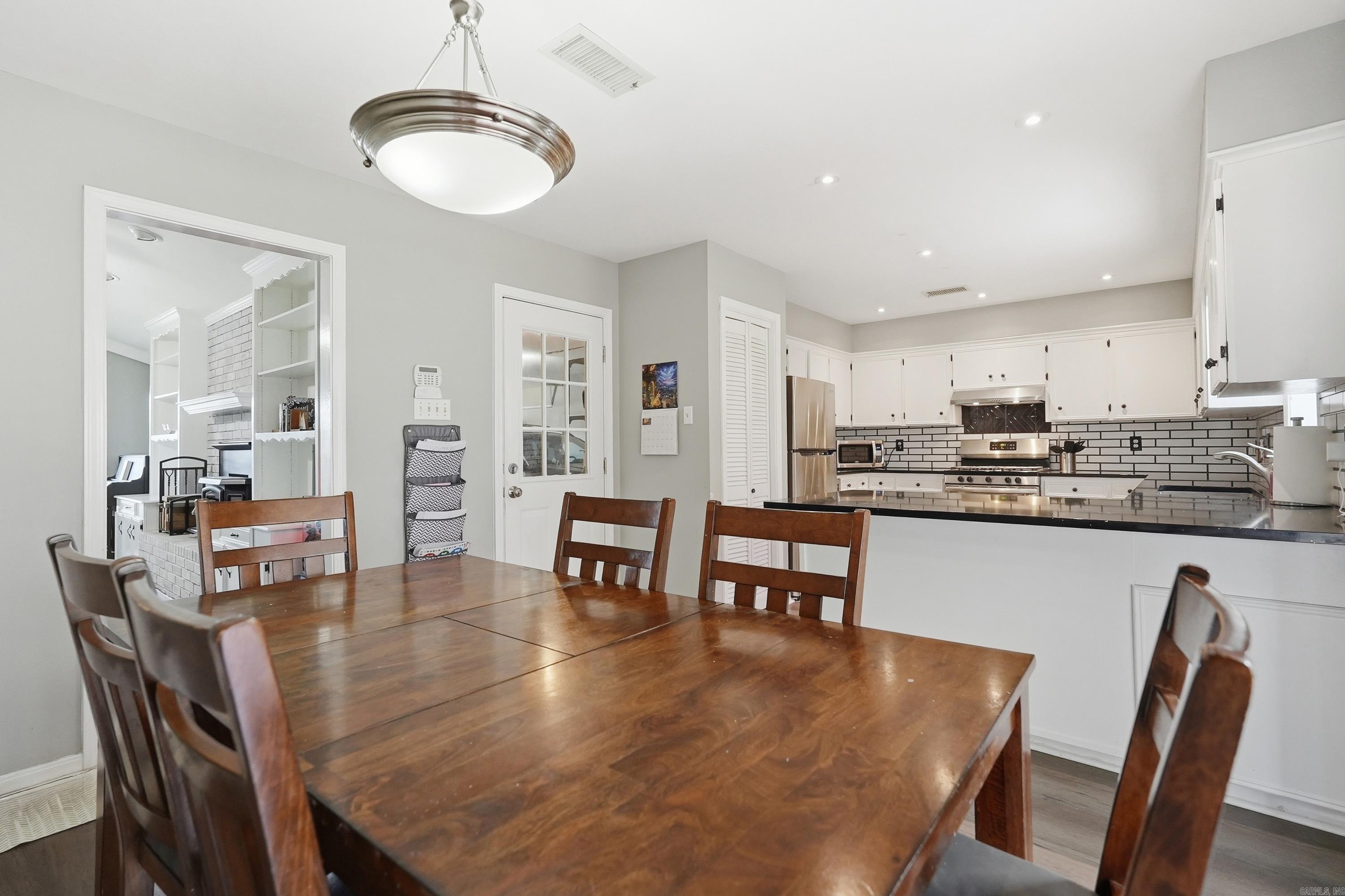 20 Emerald Drive