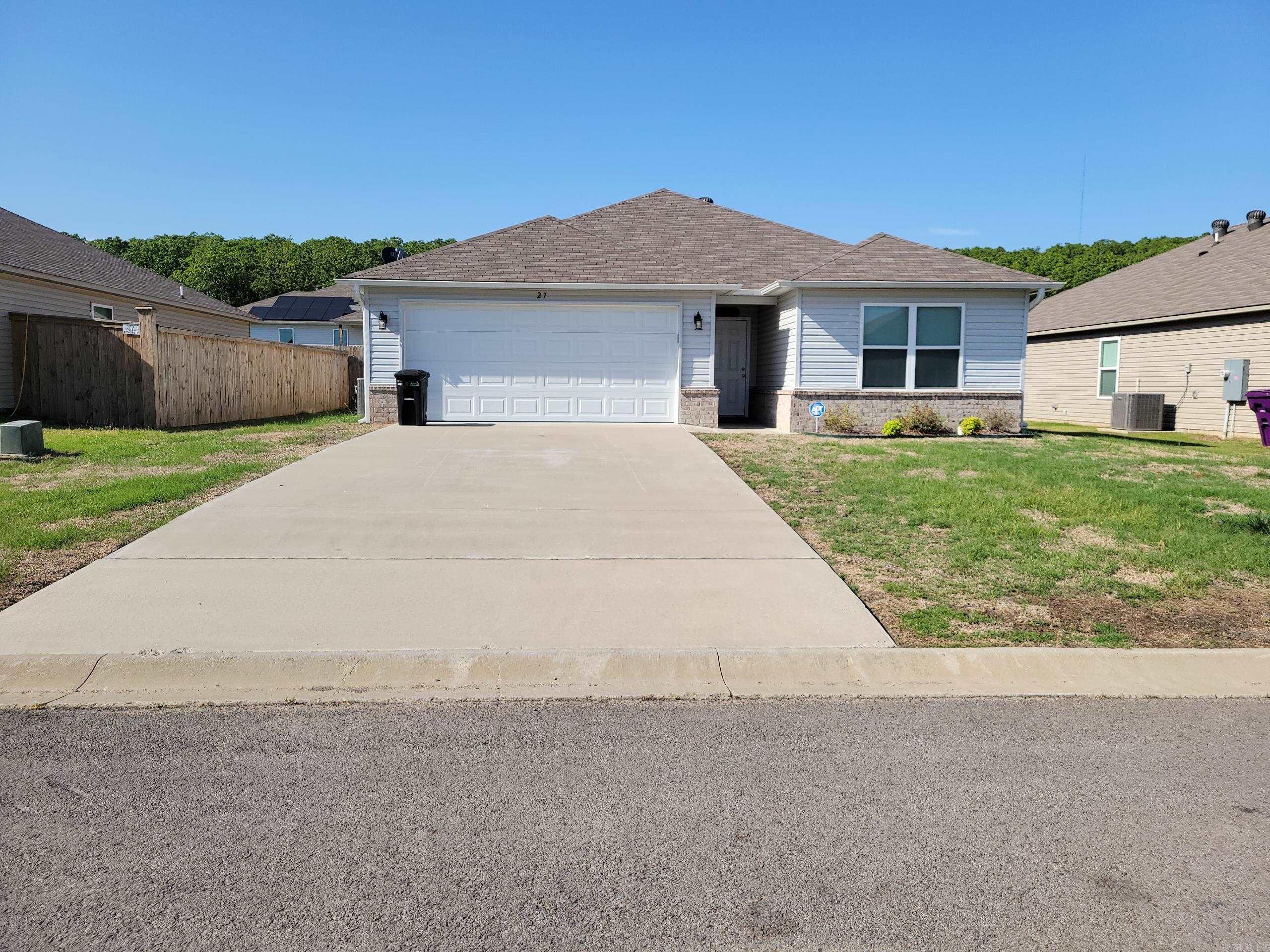 27 Curly Leaf Lane