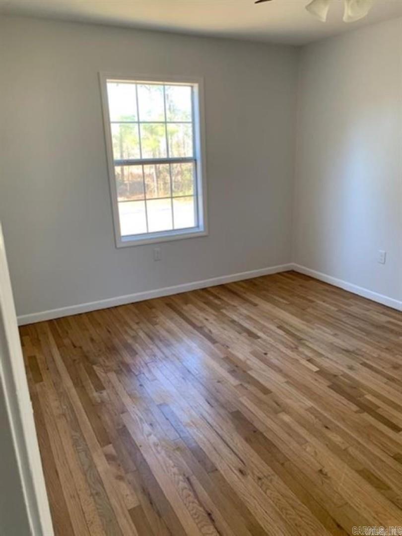 861 Crestwood