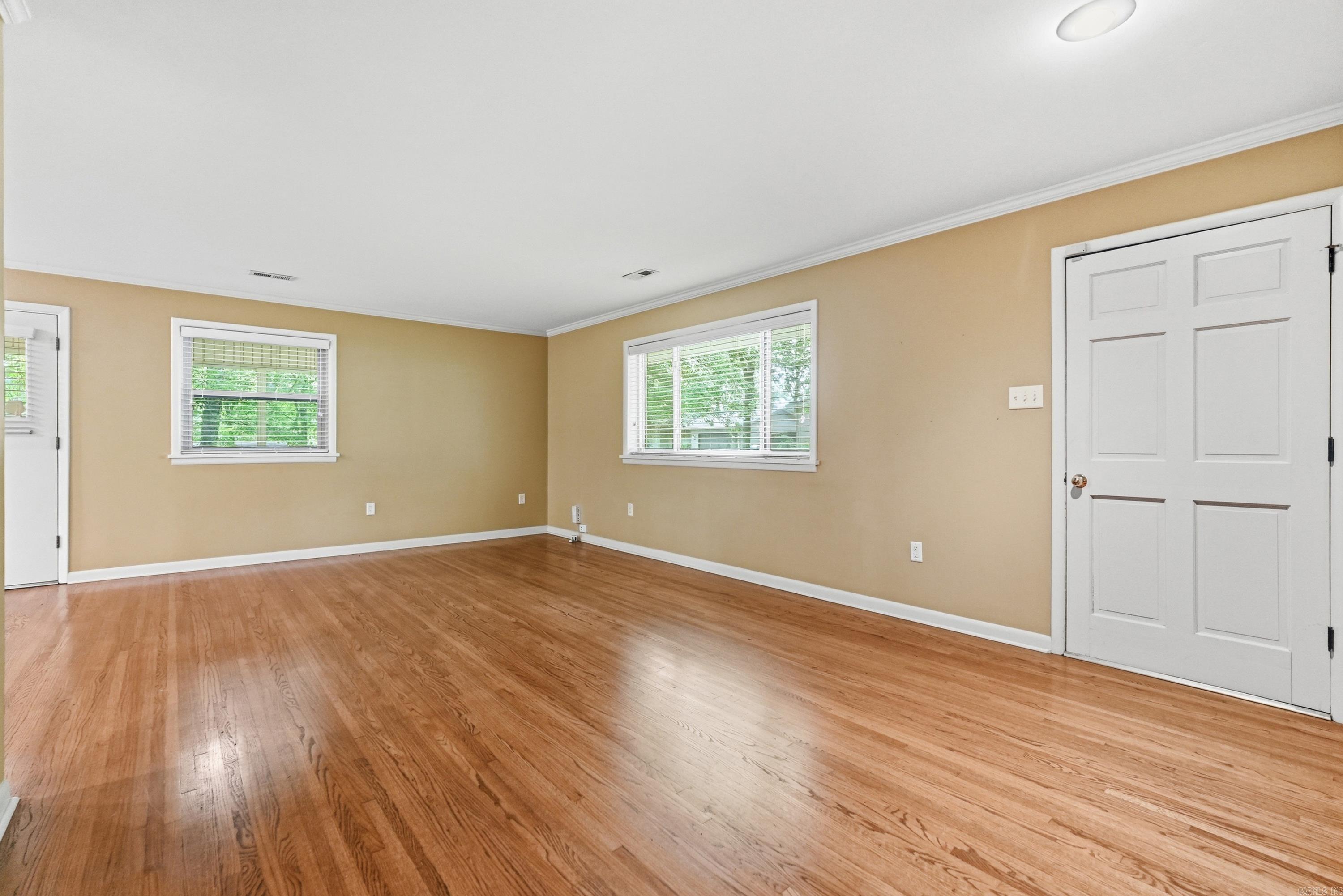 1611 Grove Hill Road