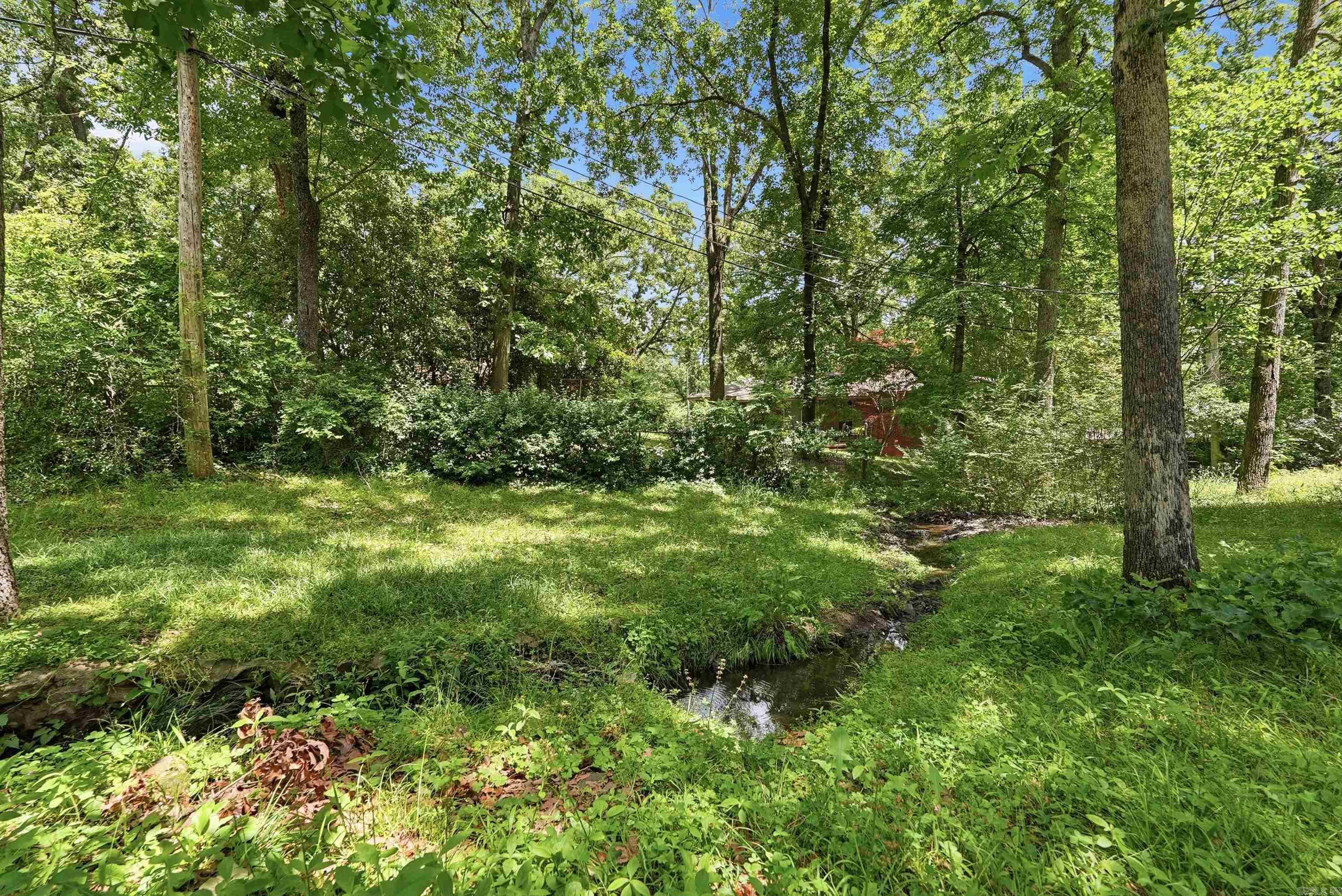 1611 Grove Hill Road