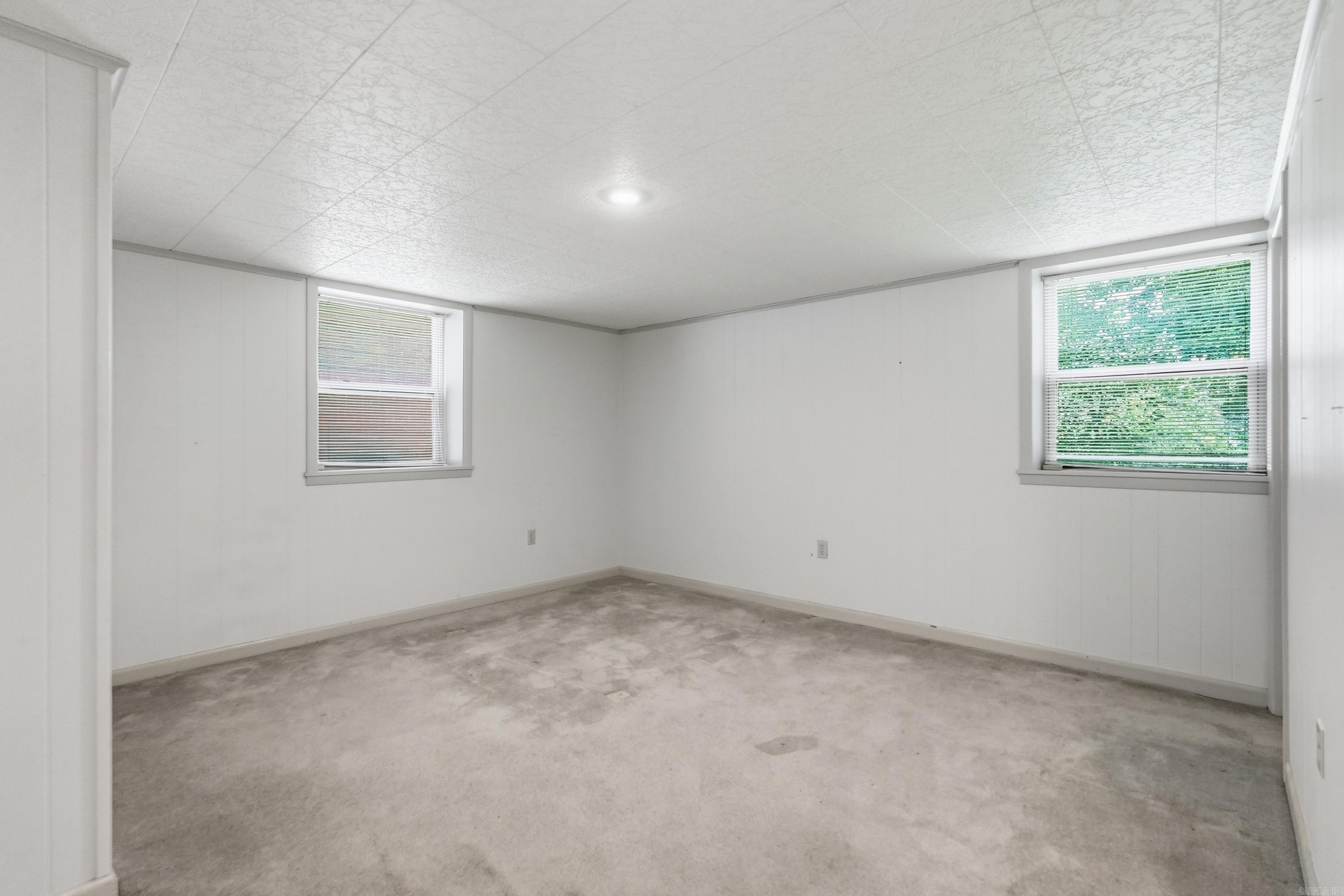 1611 Grove Hill Road