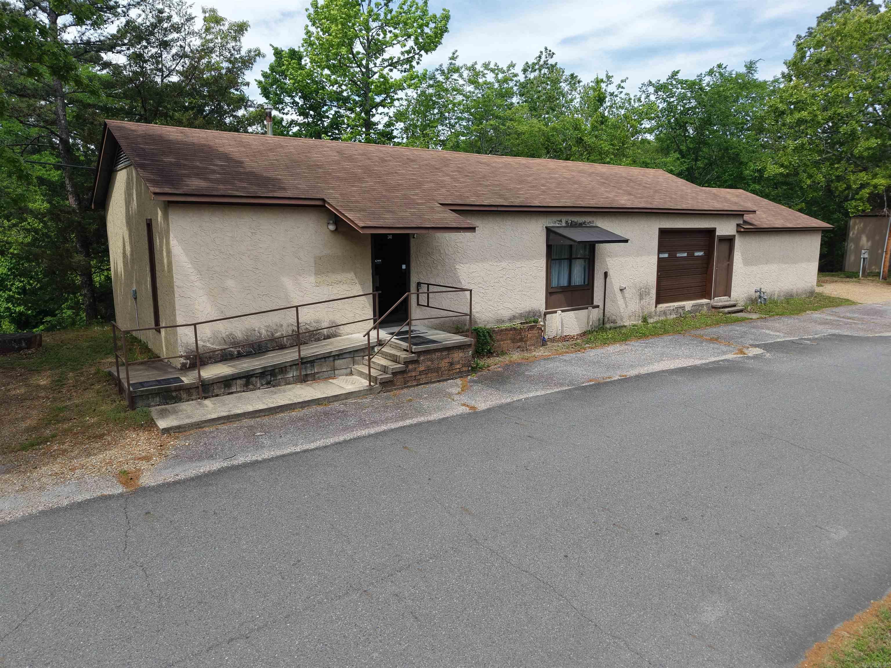 240 N George Street