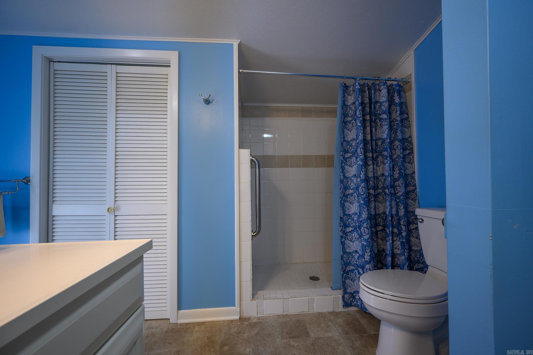 253 Polk Road 89