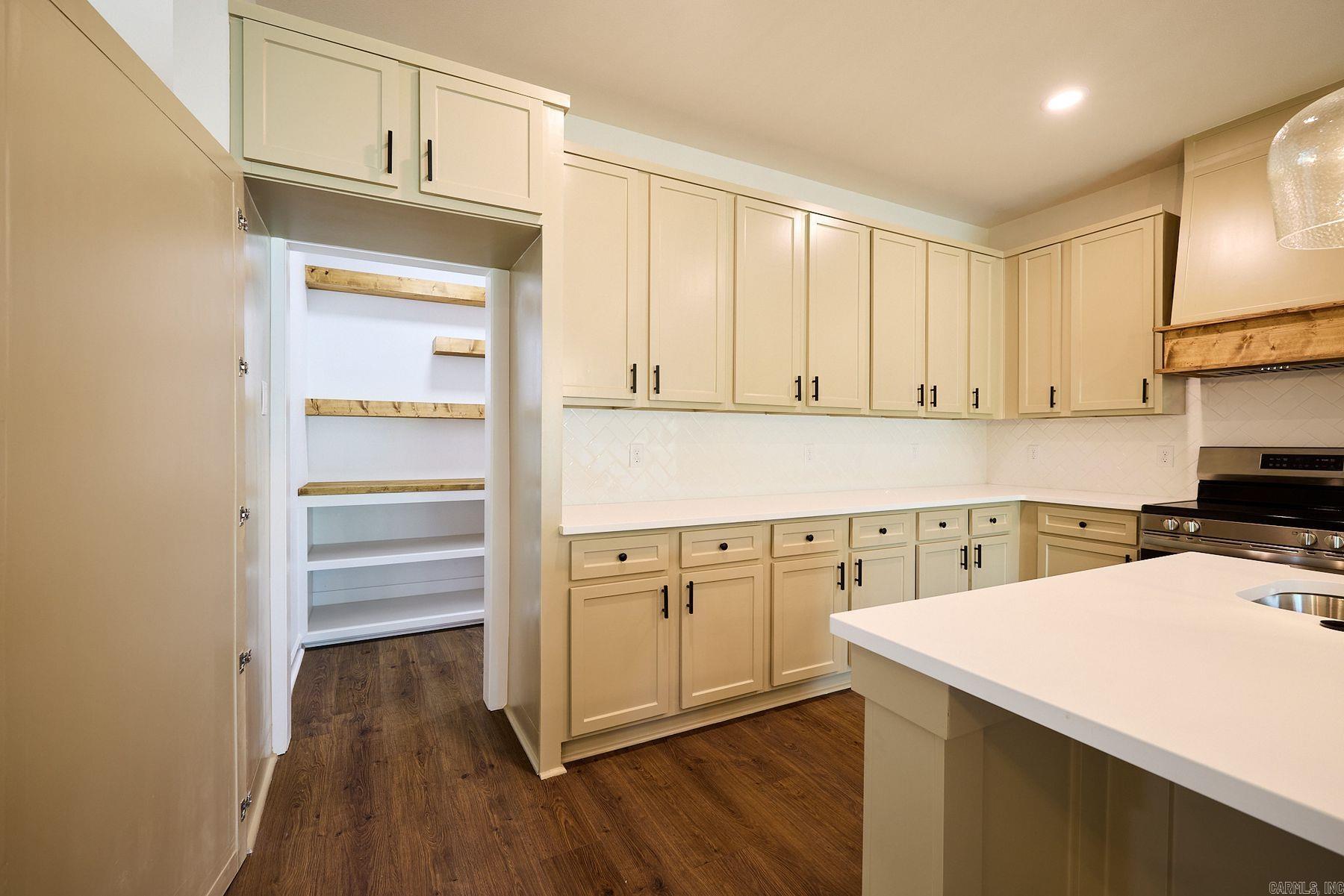 10573 W Miller Sardis Road