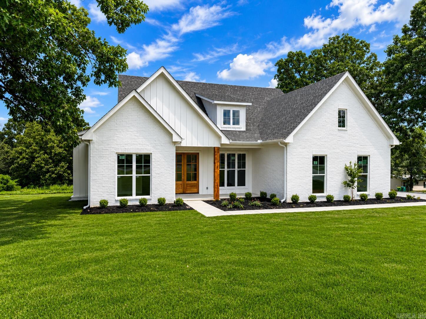 221 E Justice Rd.