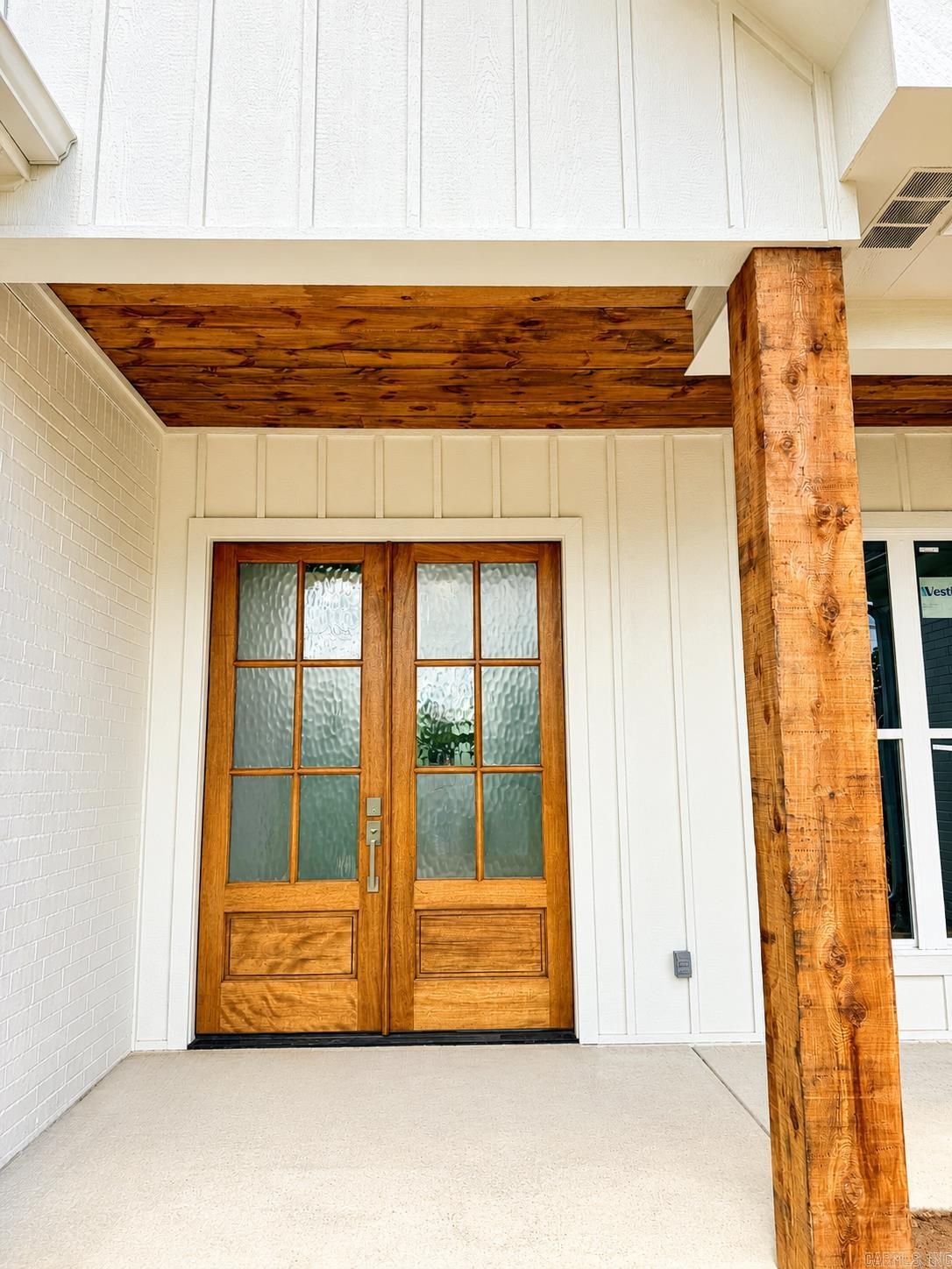 221 E Justice Rd.