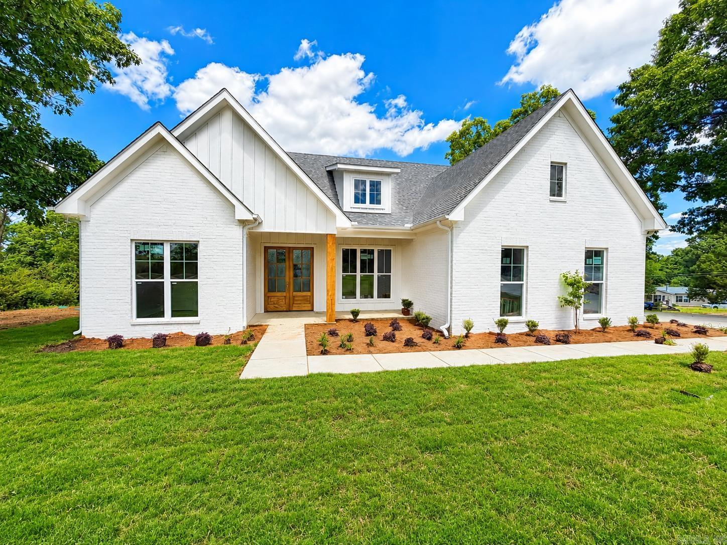 221 E Justice Rd.