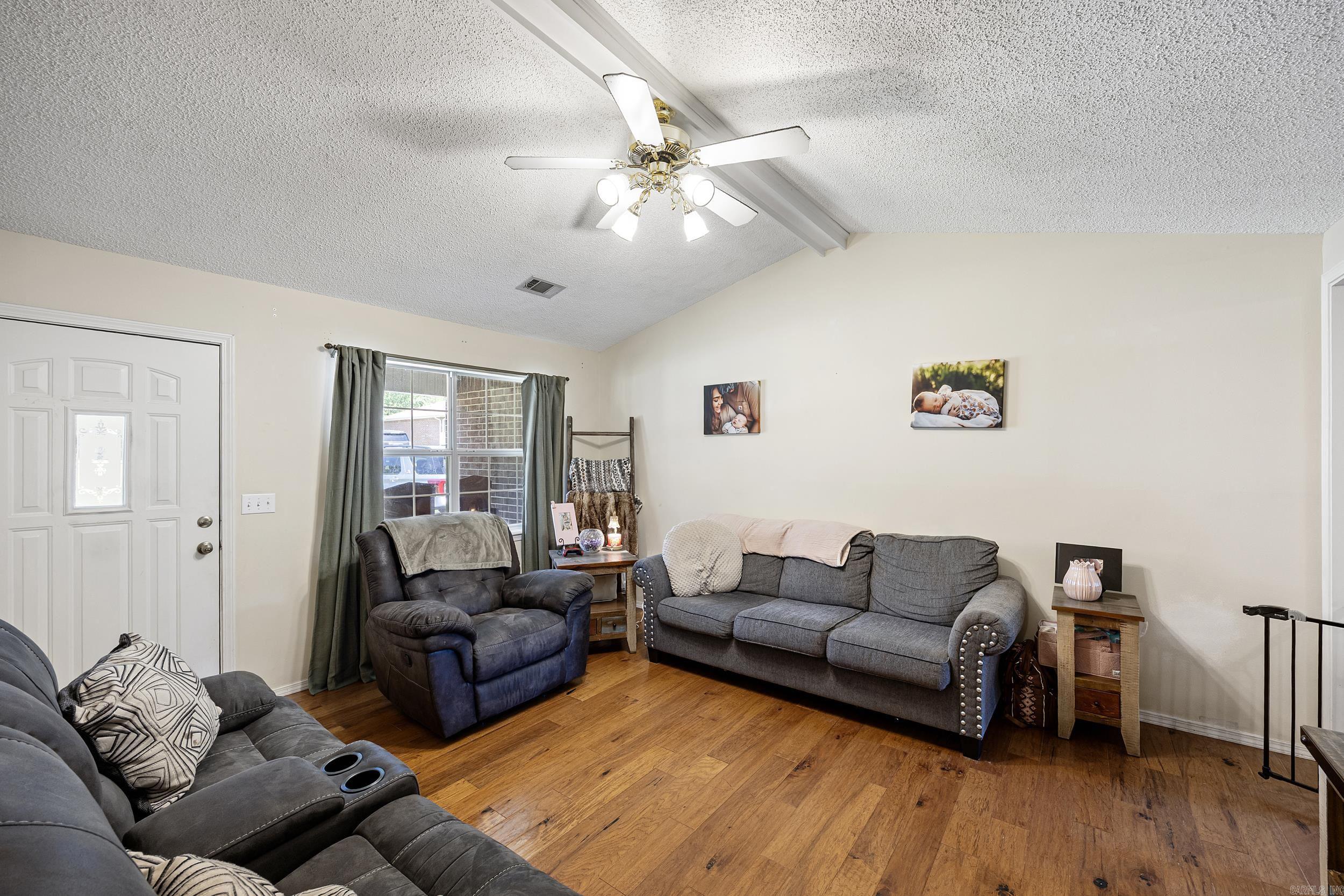 80 Kaeli Cove