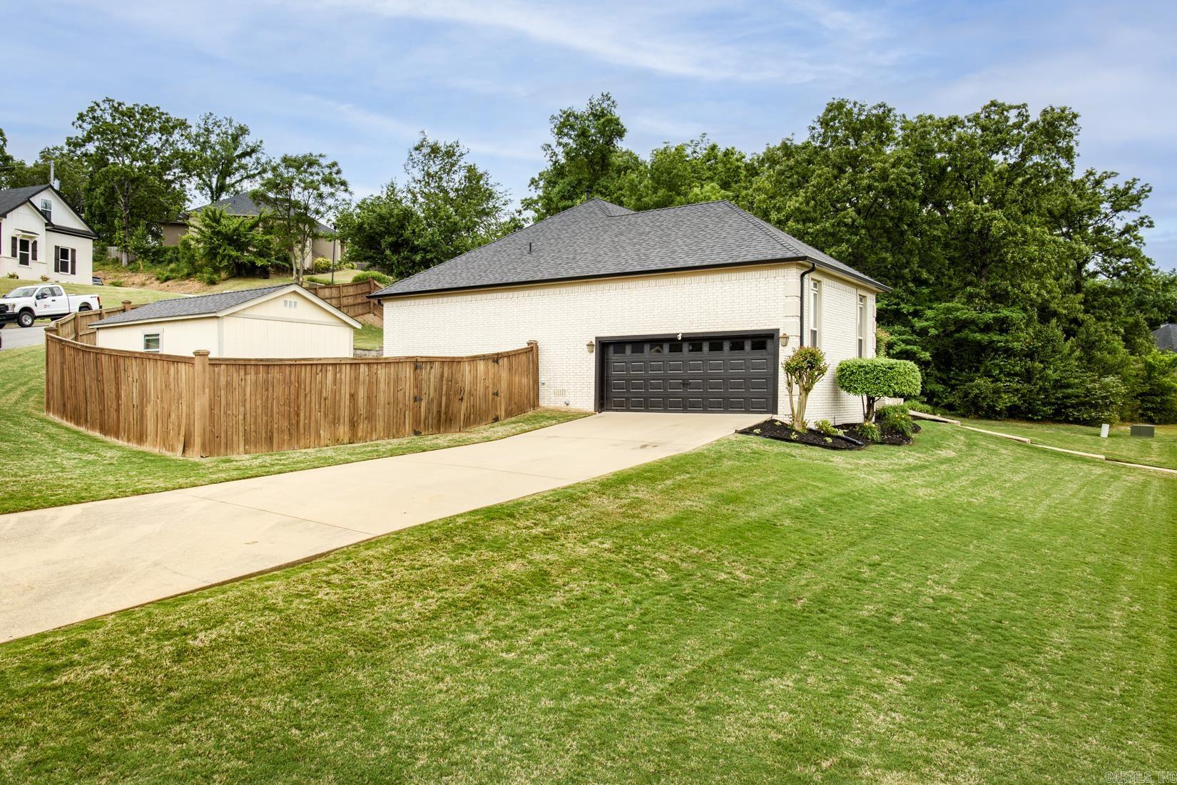 41 Oakbrooke Drive