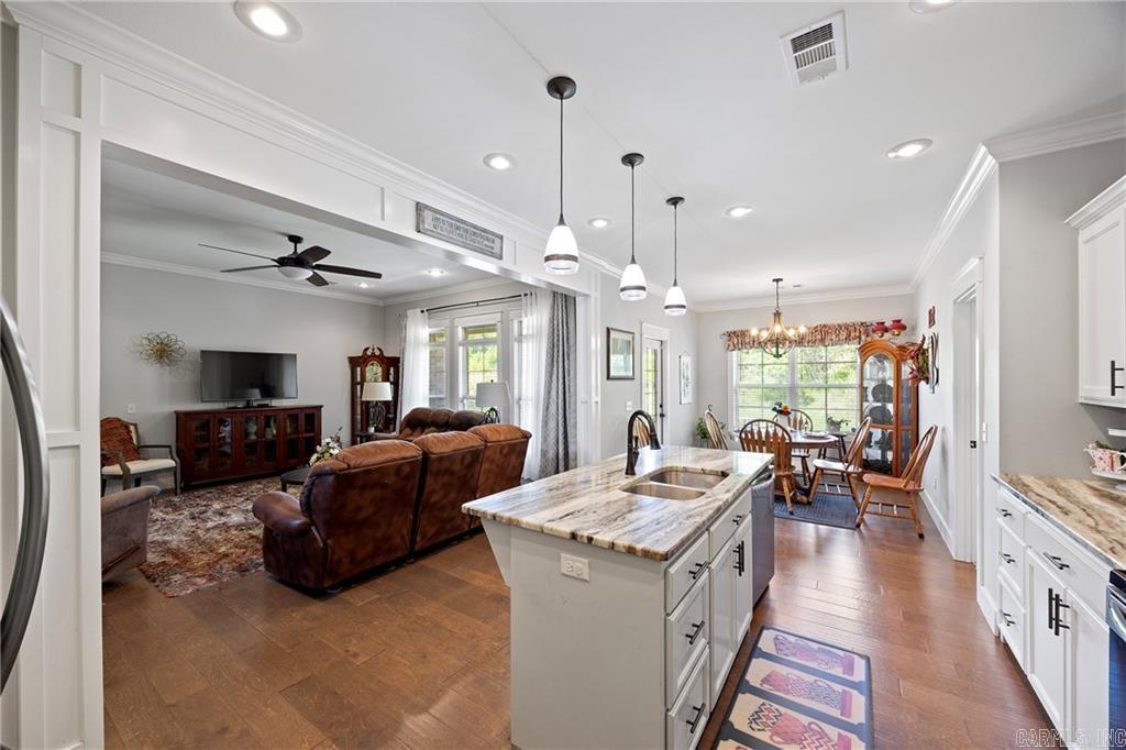 325 Crestwood Lane