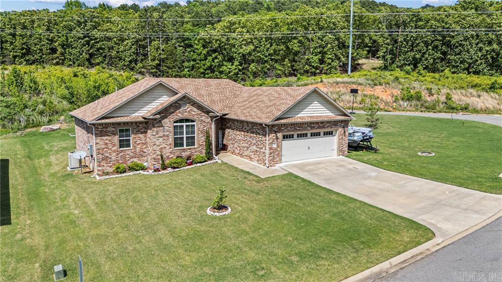 325 Crestwood Lane