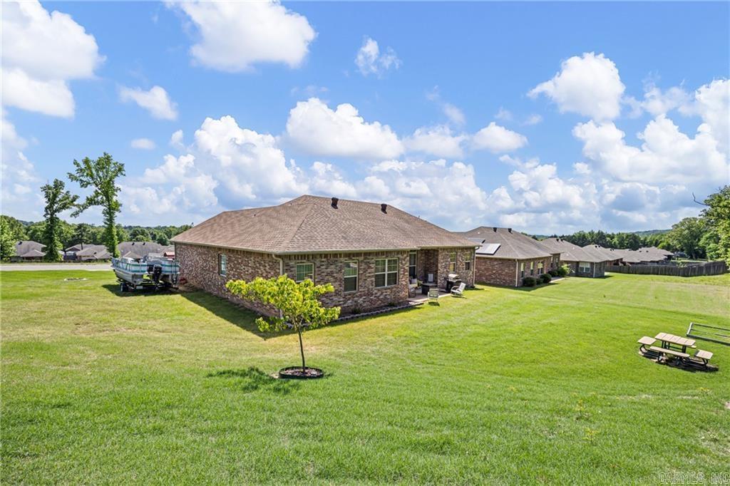 325 Crestwood Lane