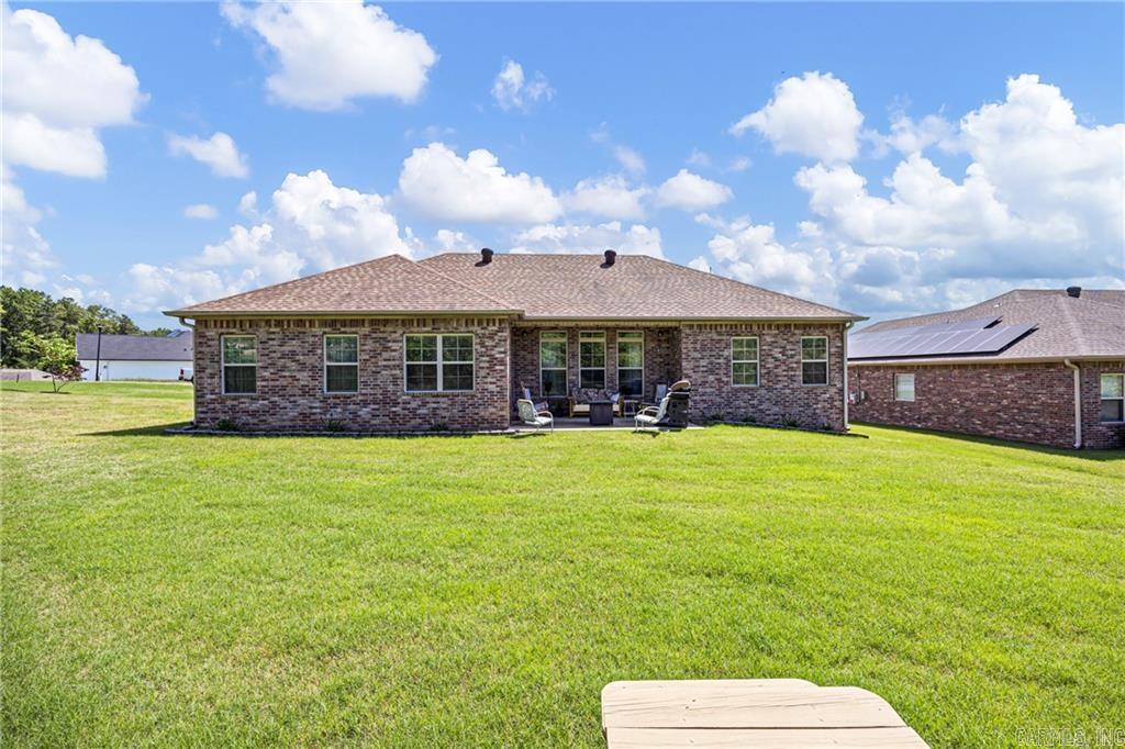 325 Crestwood Lane