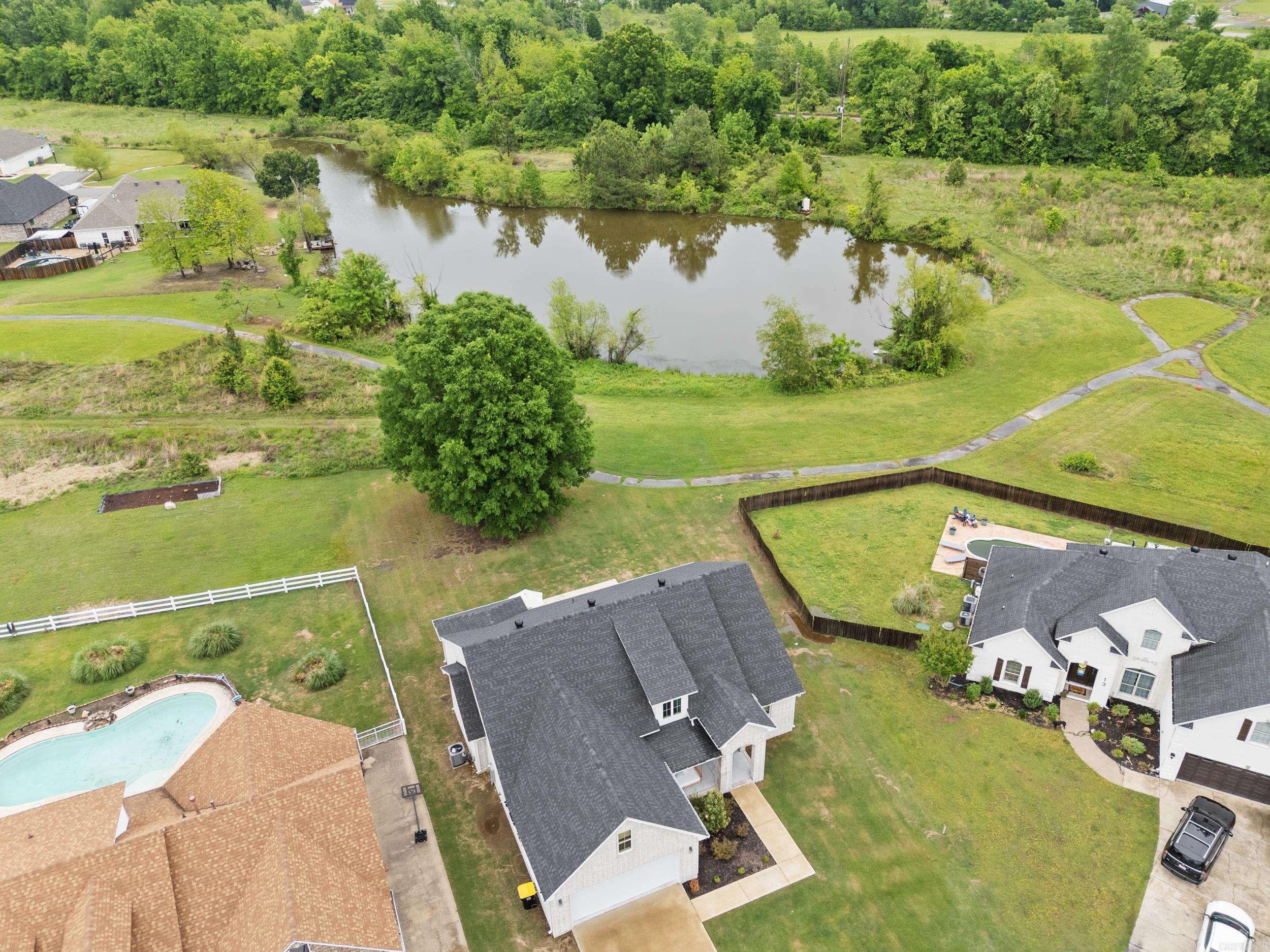 11 River Circle