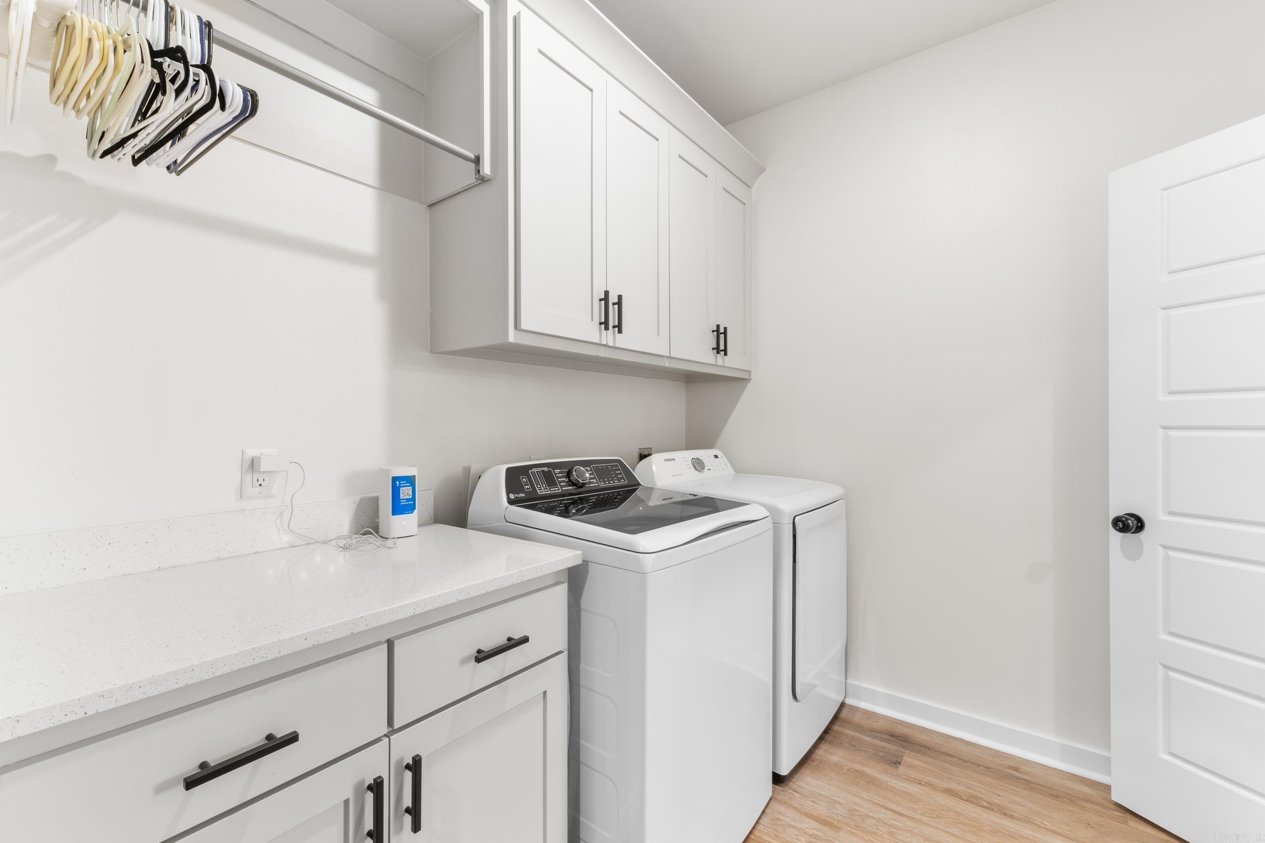11 River Circle