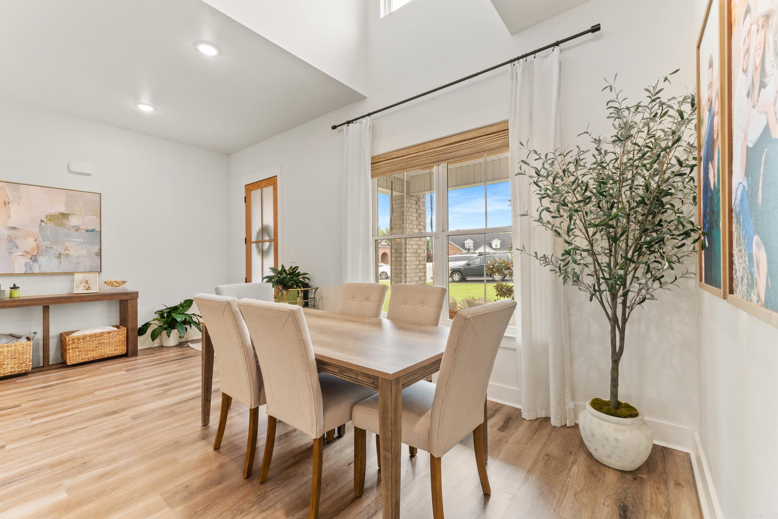 11 River Circle