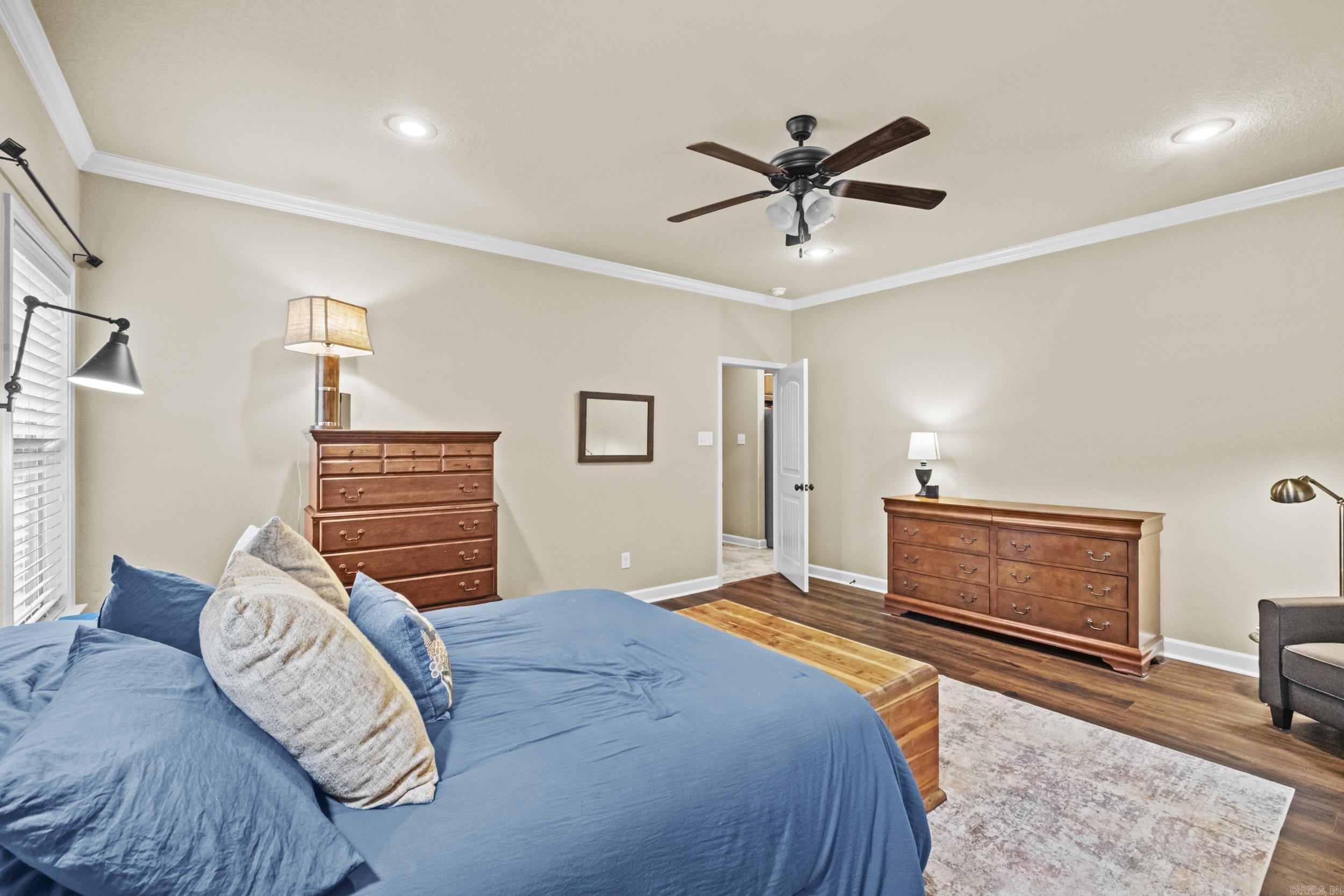 196 Forest Oak Drive