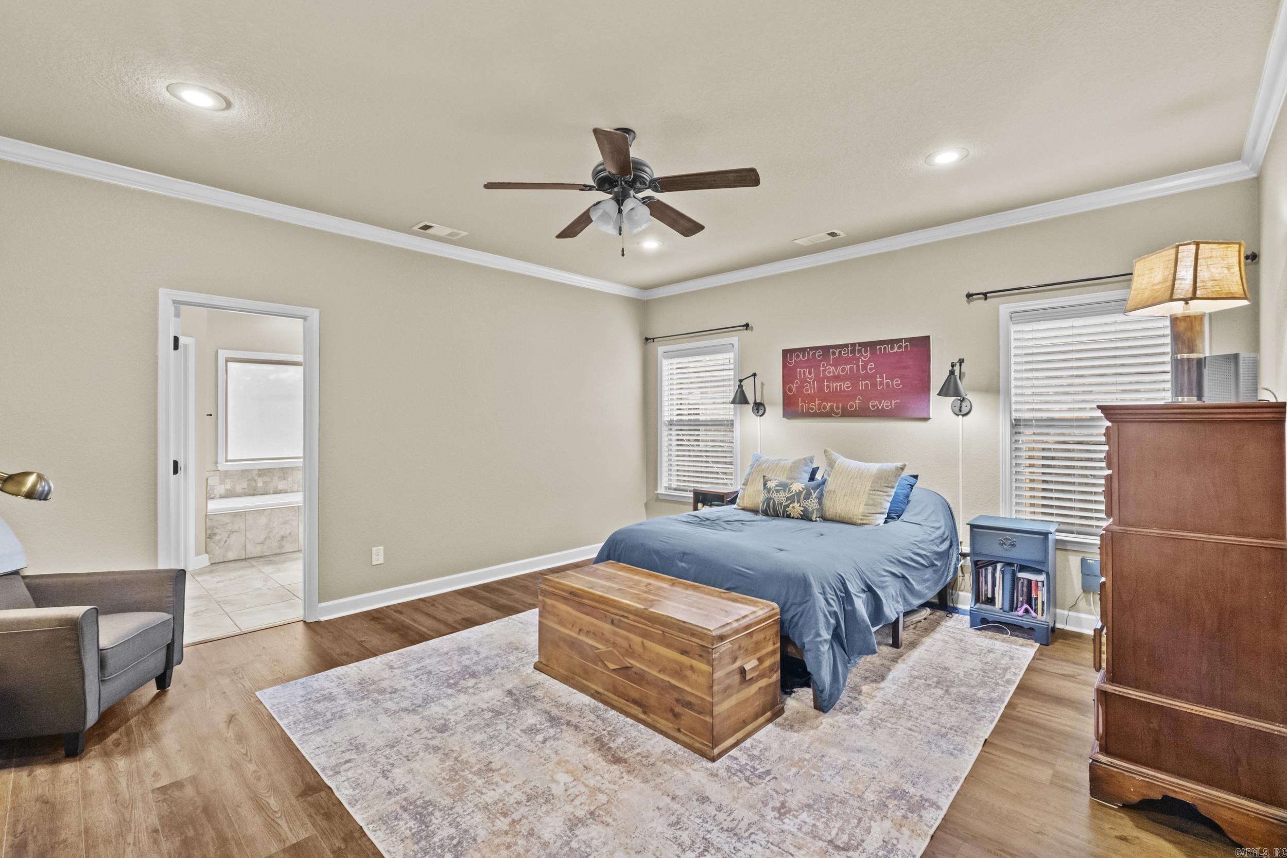 196 Forest Oak Drive