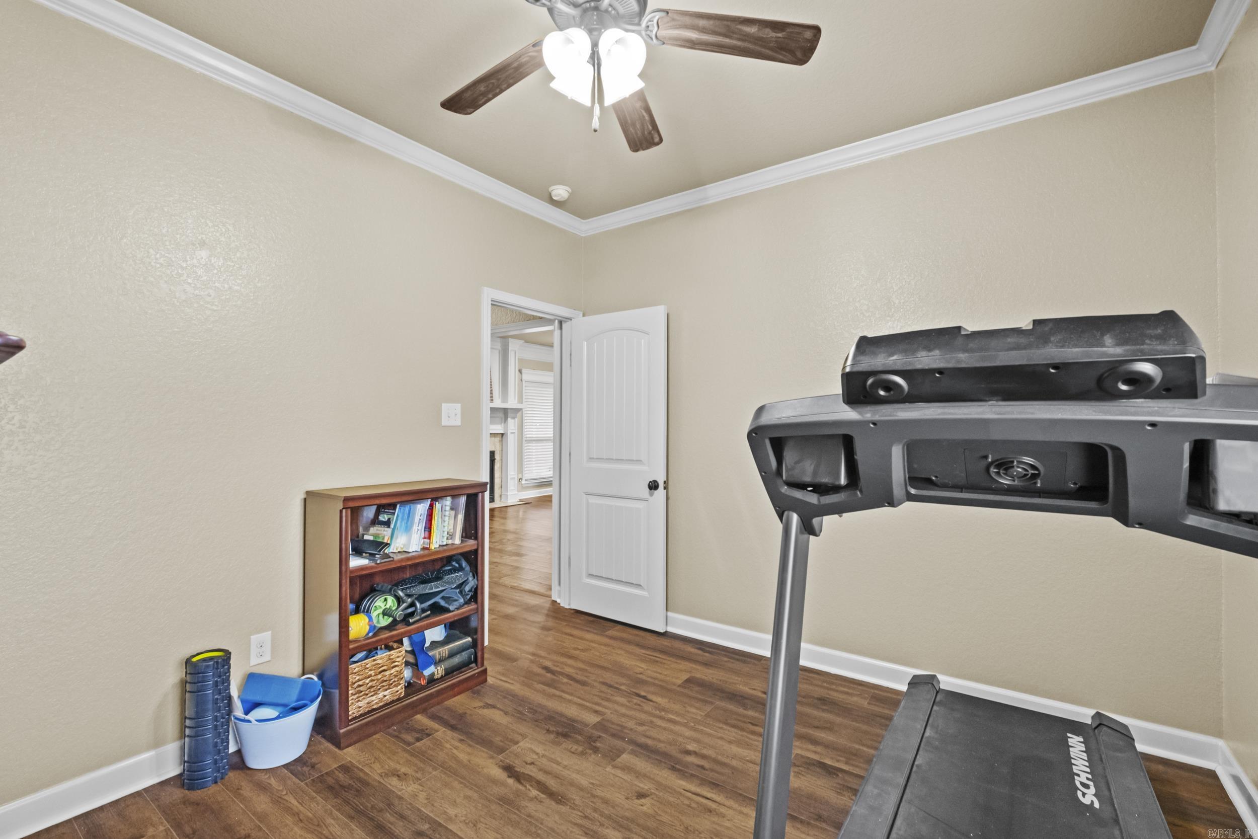 196 Forest Oak Drive