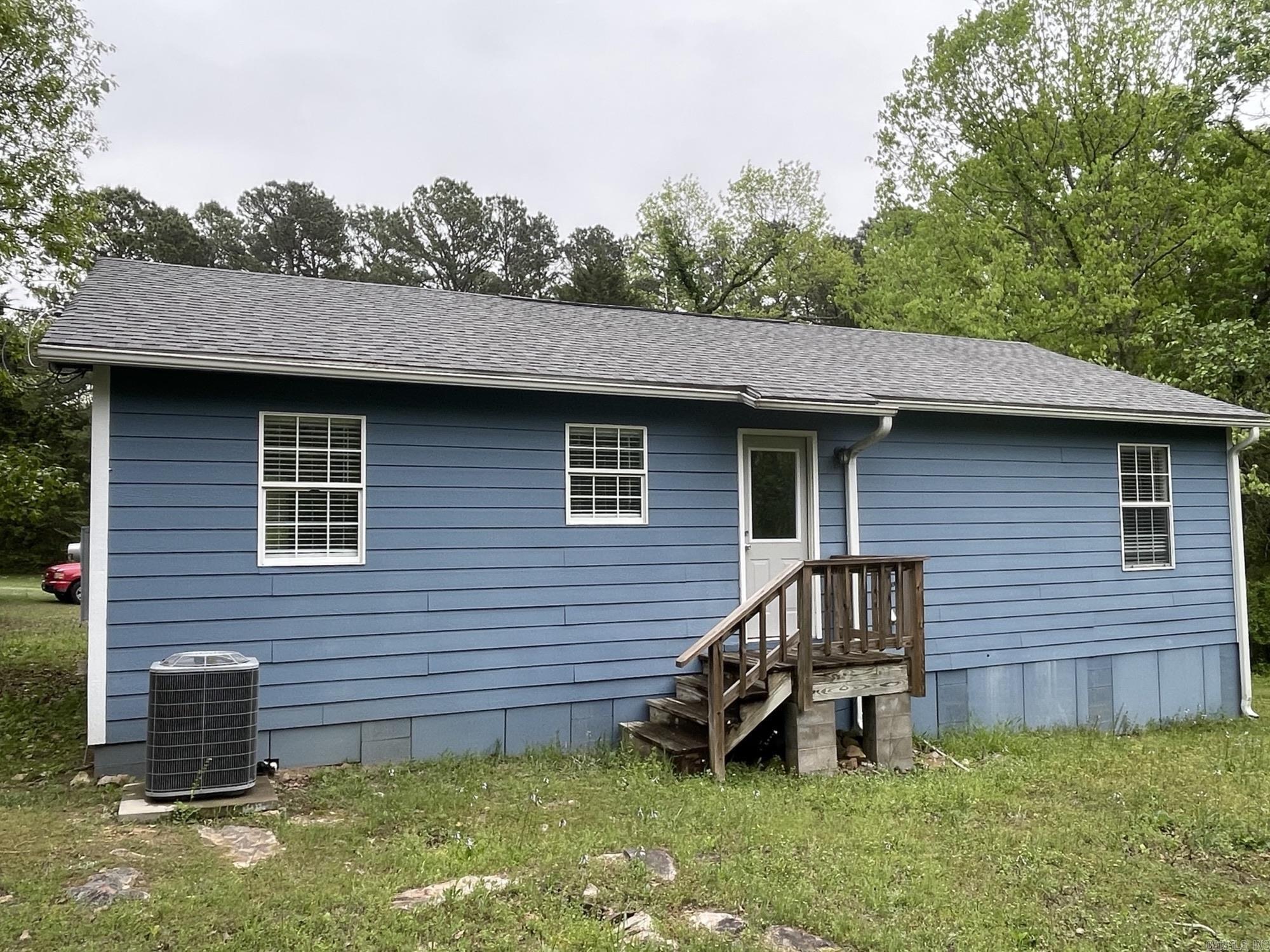 3076 Greers Ferry Rd