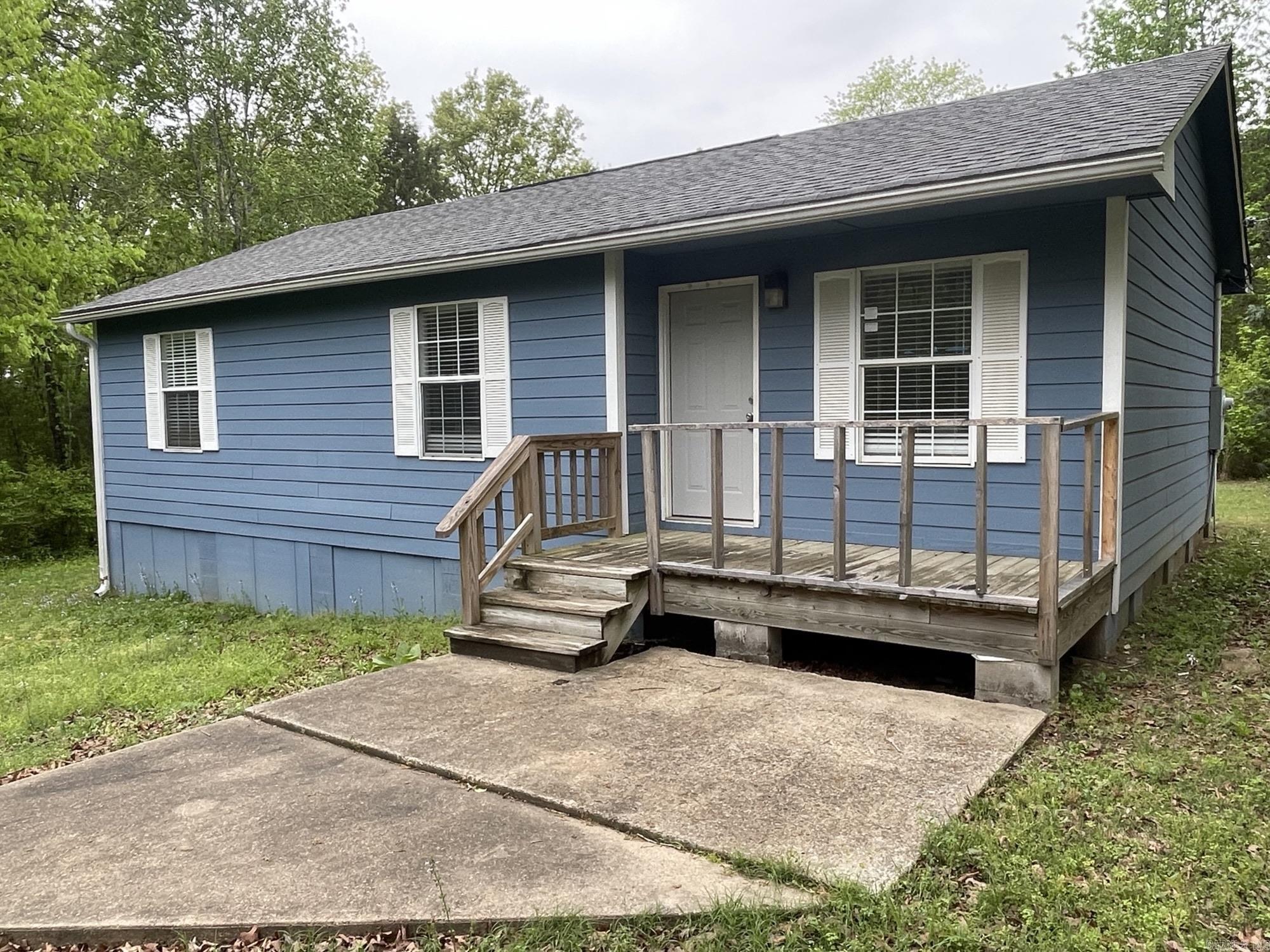 3076 Greers Ferry Rd
