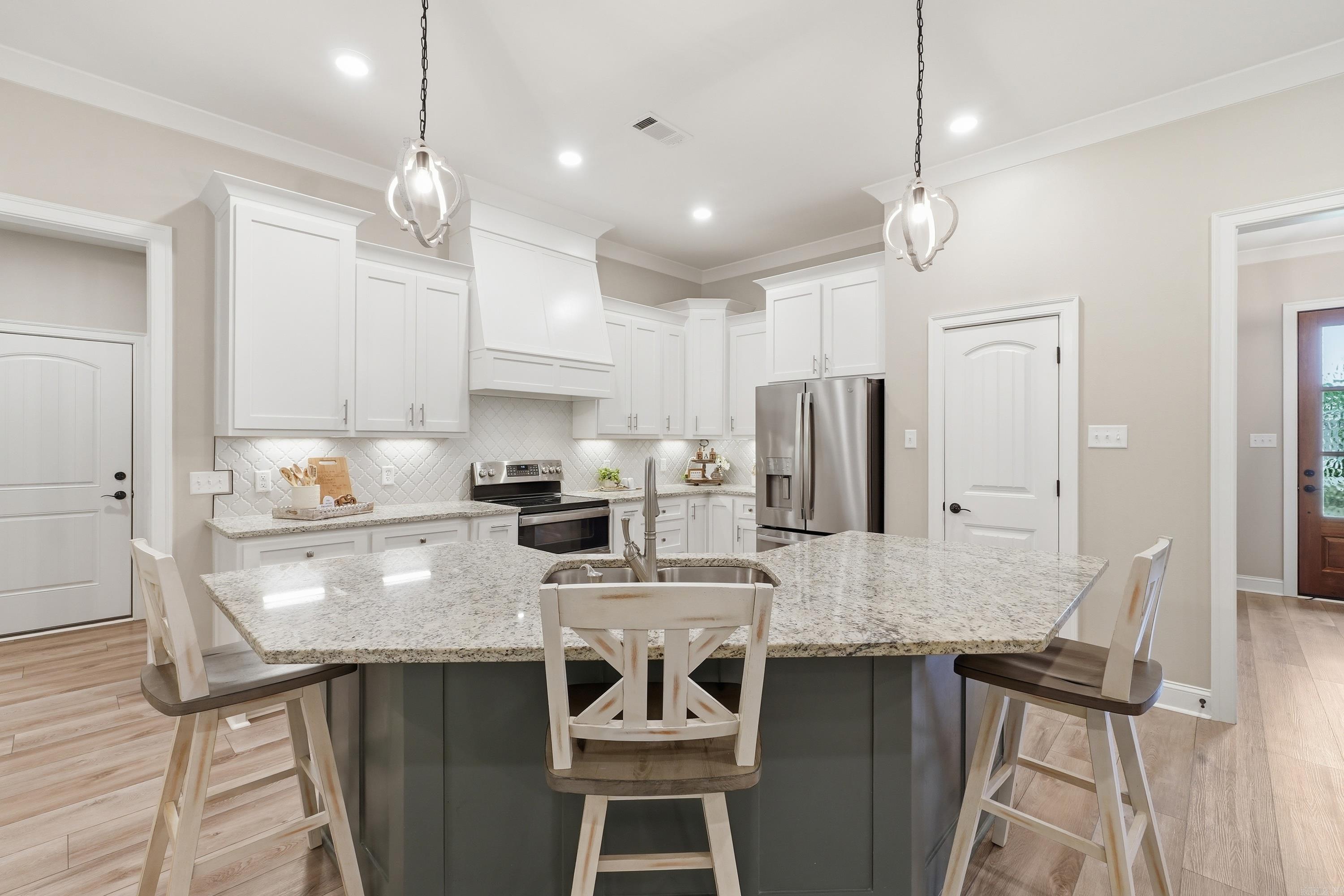 8 Diamond Ice Ln