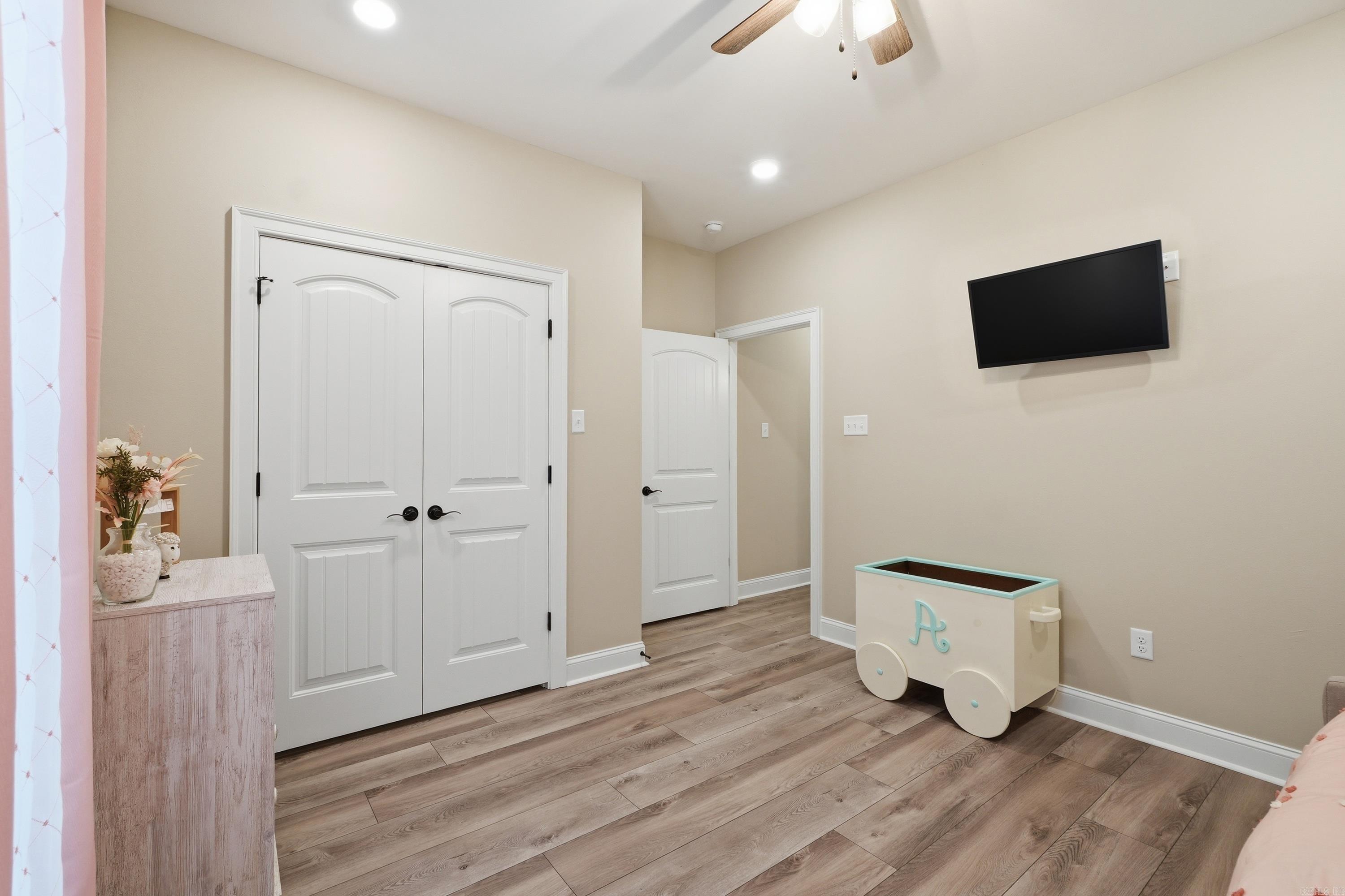 8 Diamond Ice Ln