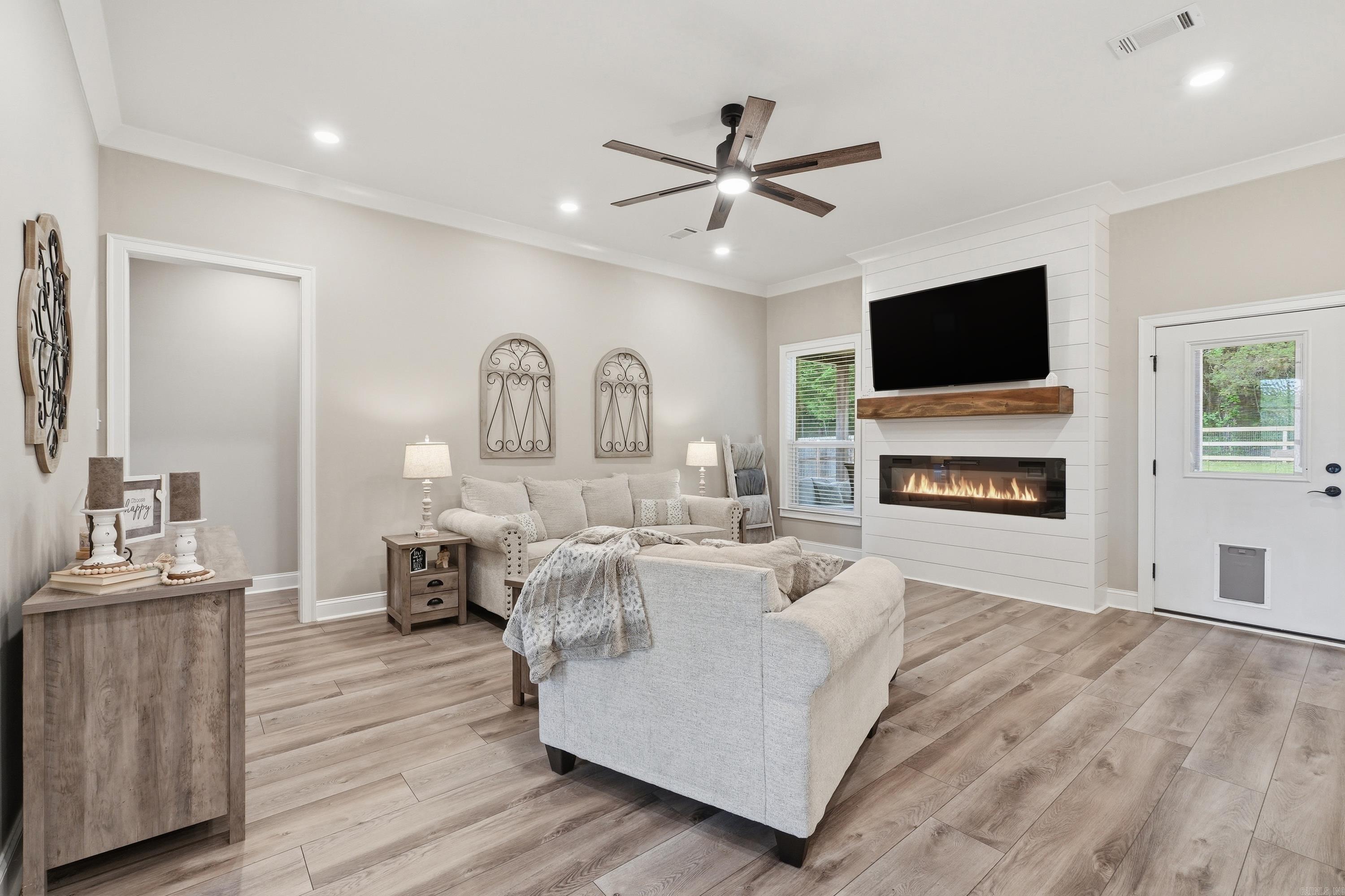 8 Diamond Ice Ln