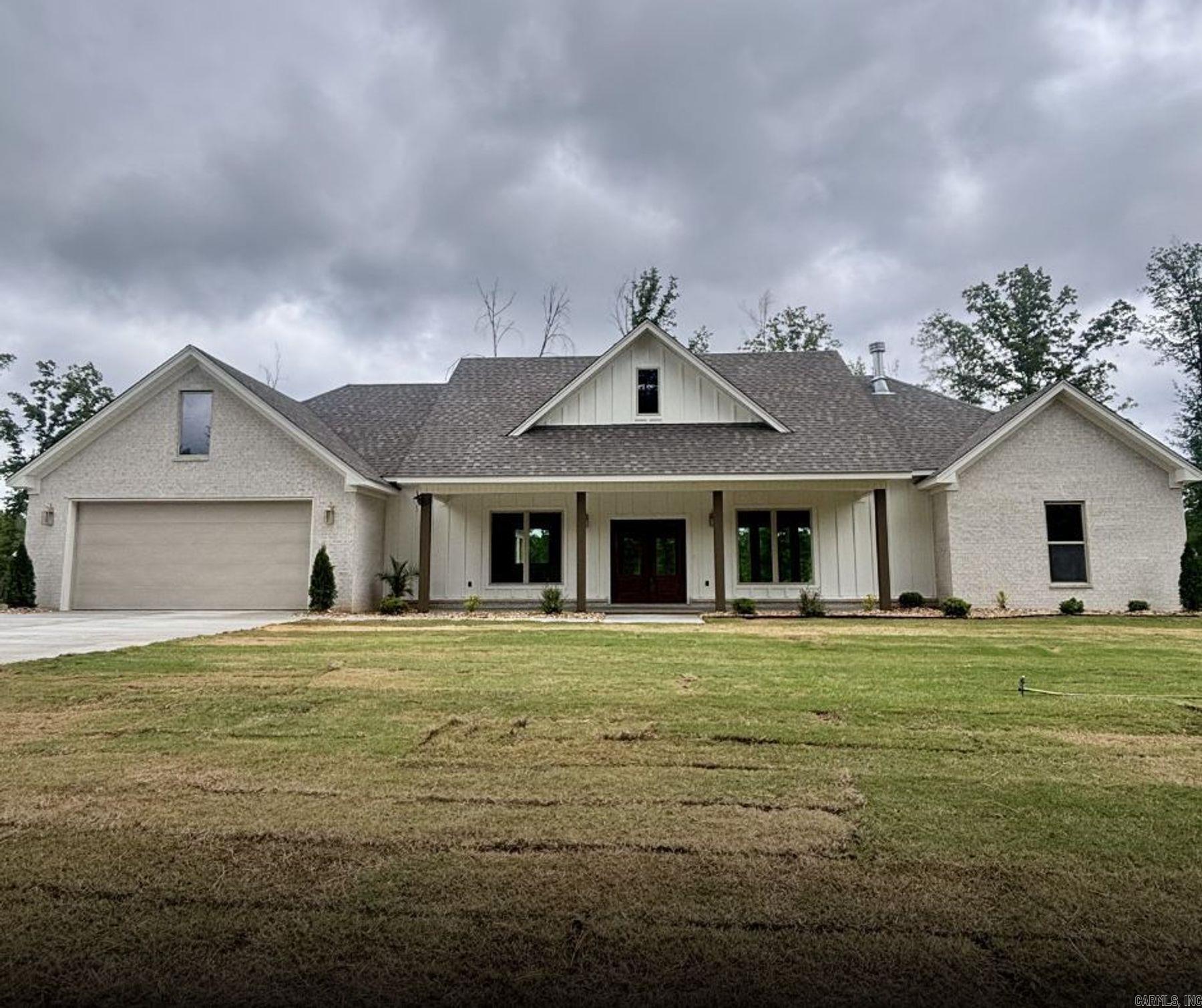 6762 N Detoni Road