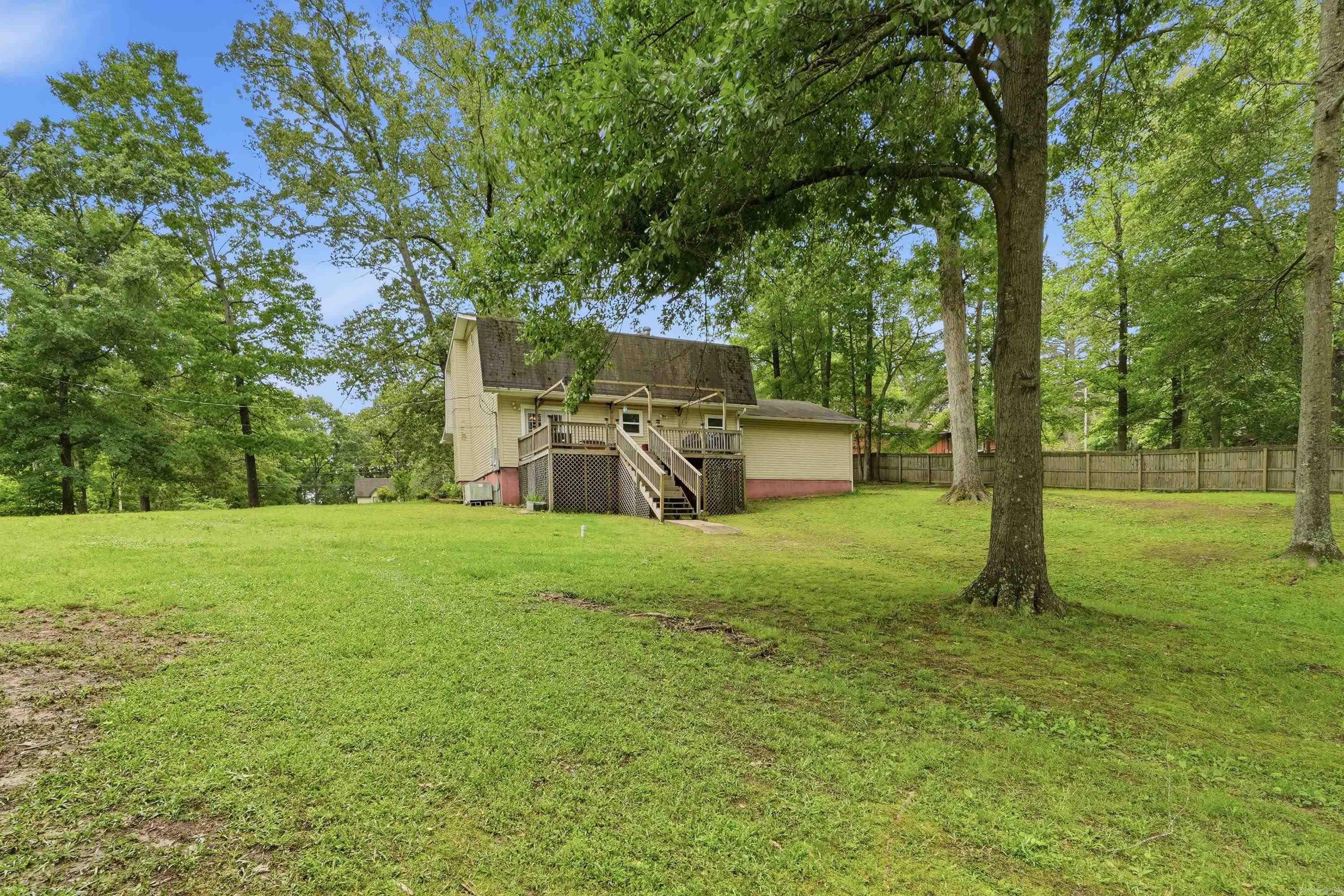 9010 Josanne Lane
