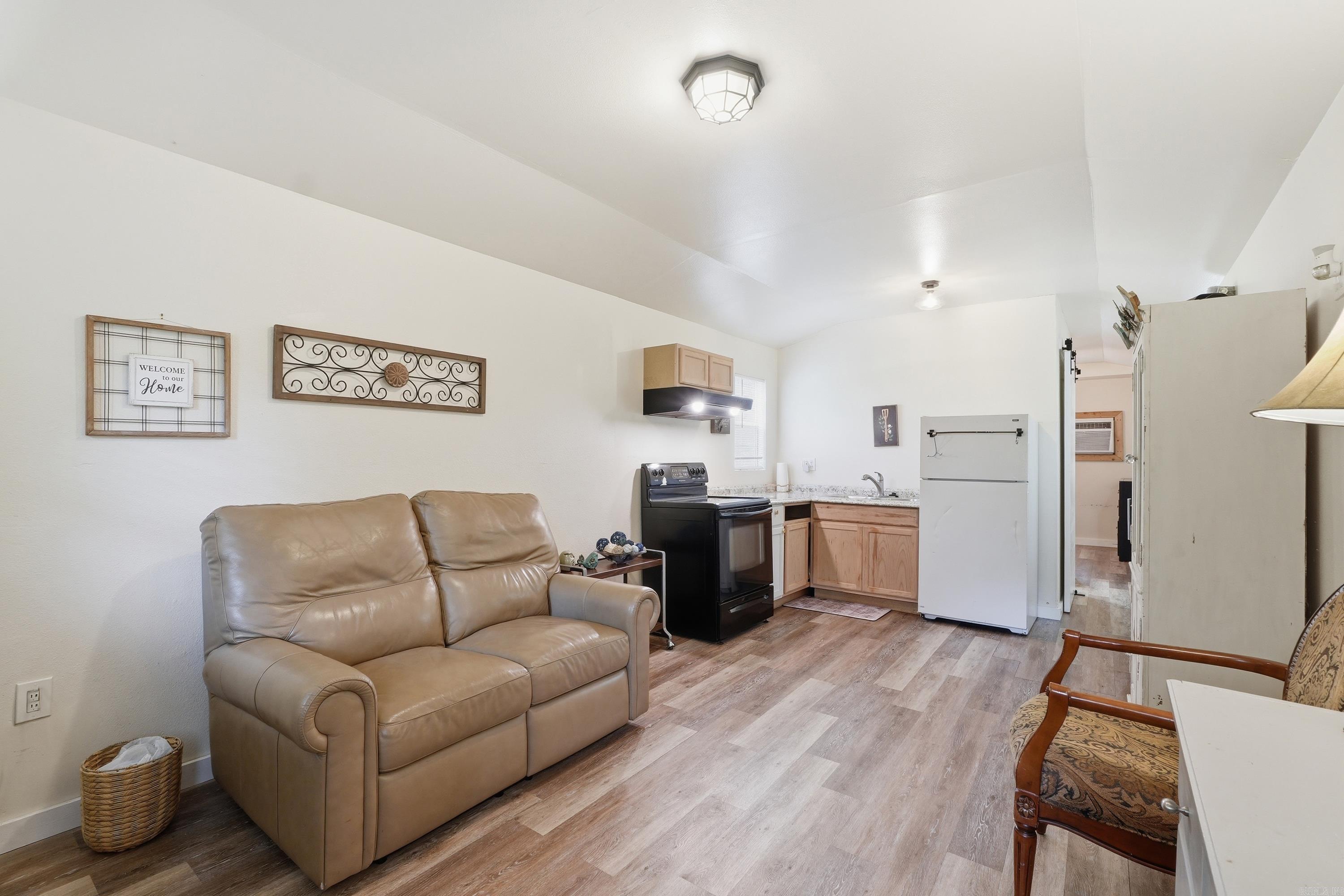 9010 Josanne Lane