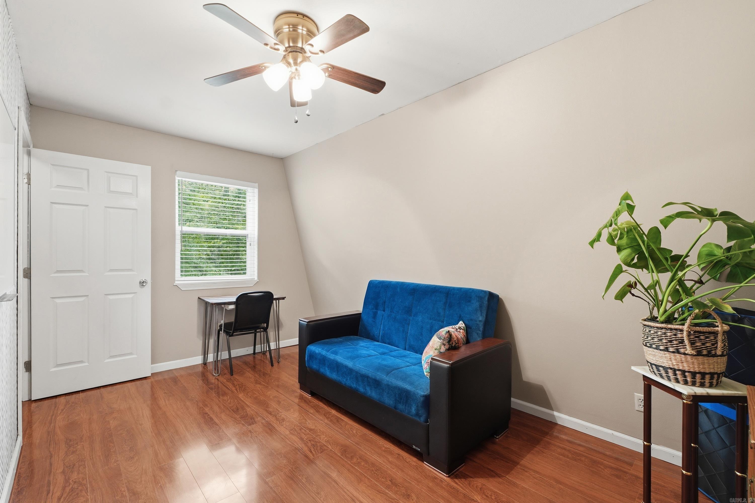 9010 Josanne Lane