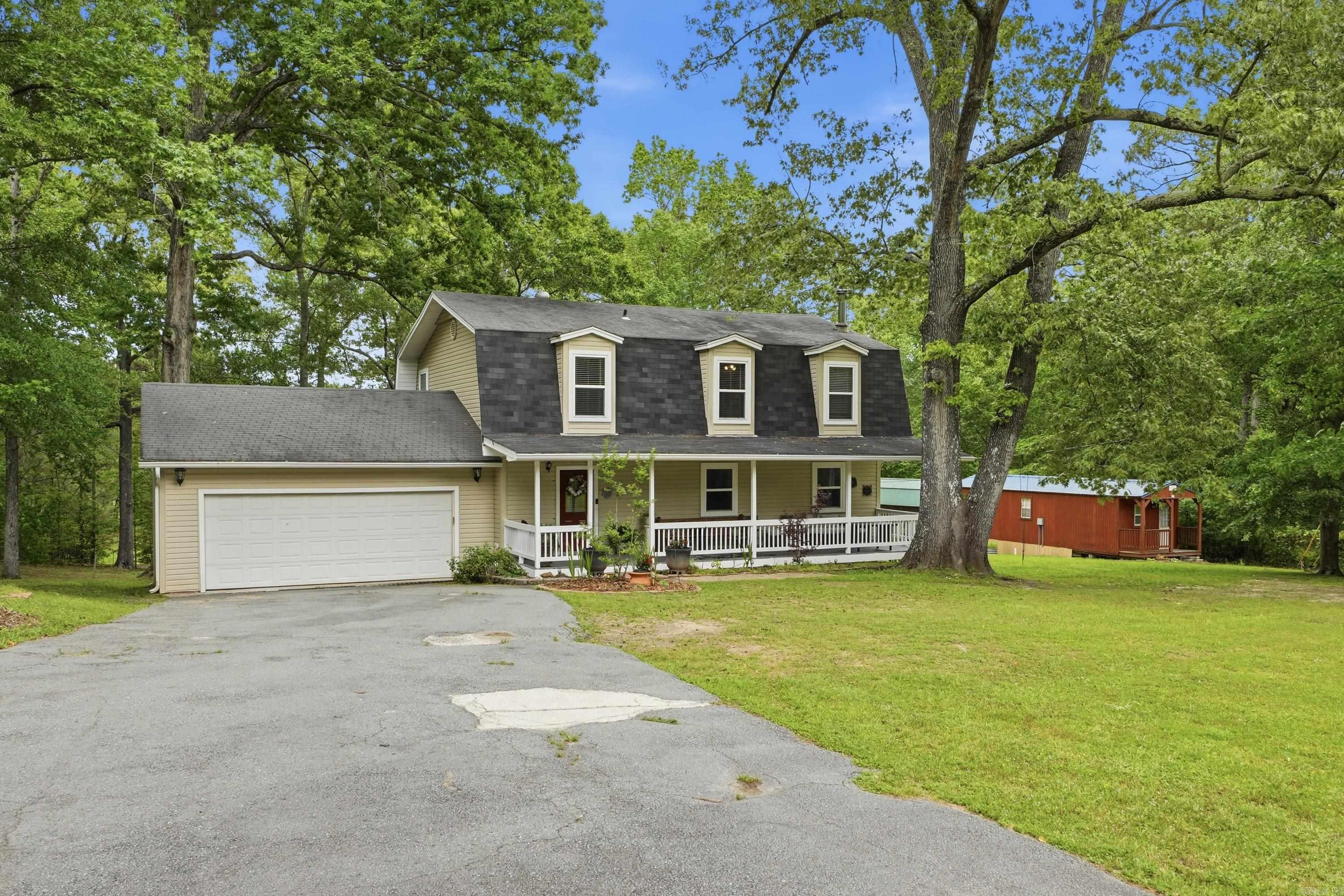 9010 Josanne Lane