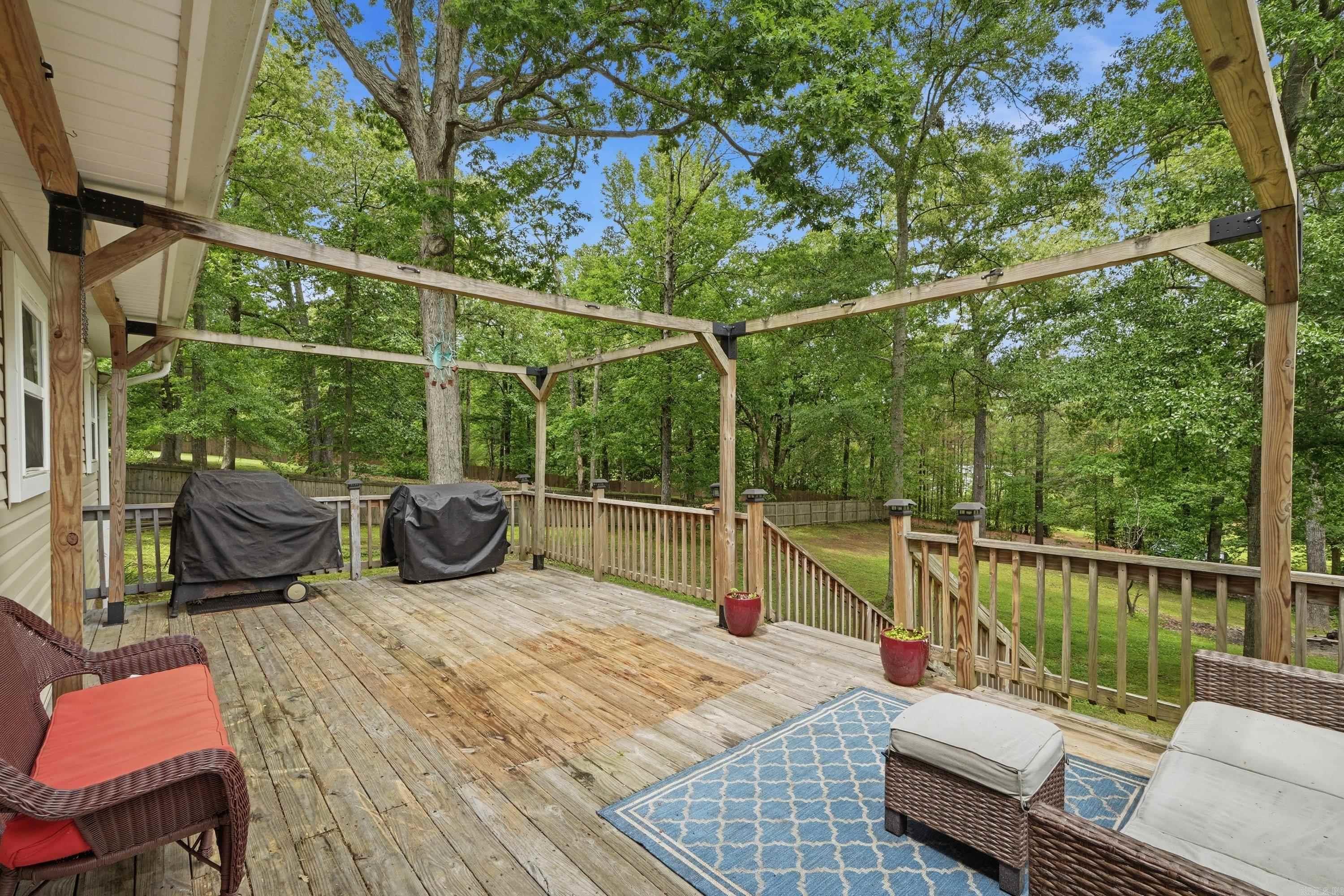 9010 Josanne Lane