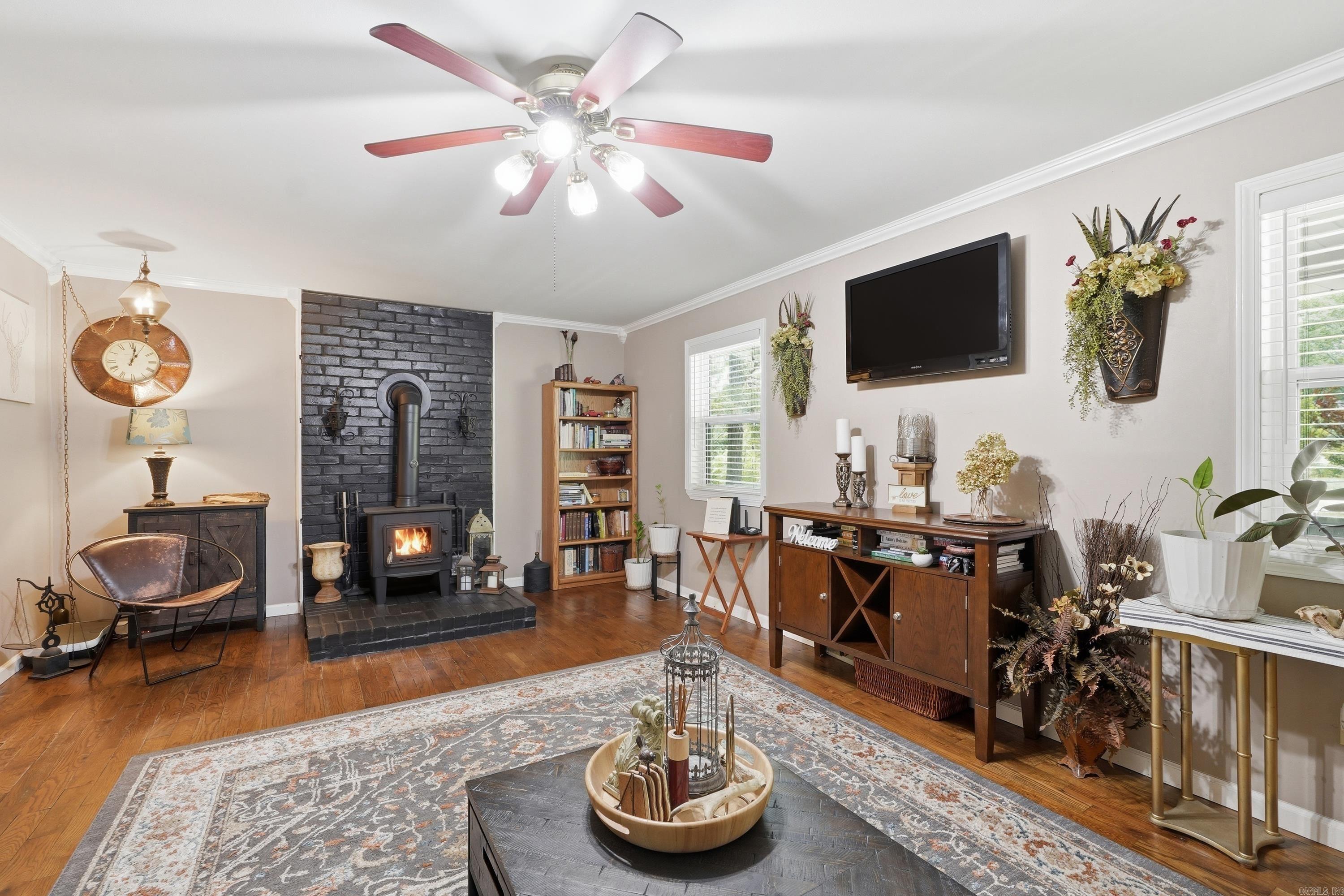 9010 Josanne Lane