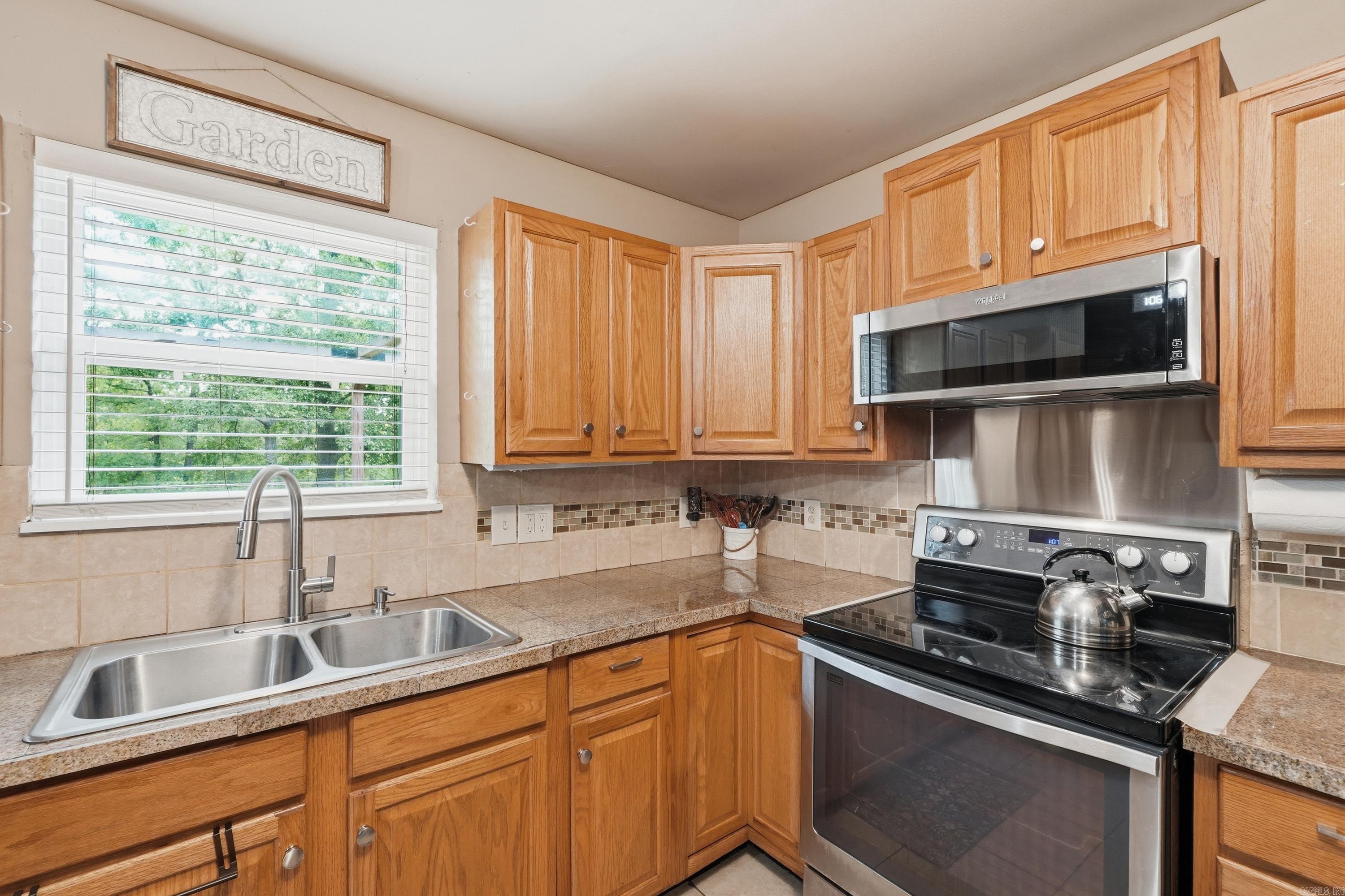 9010 Josanne Lane
