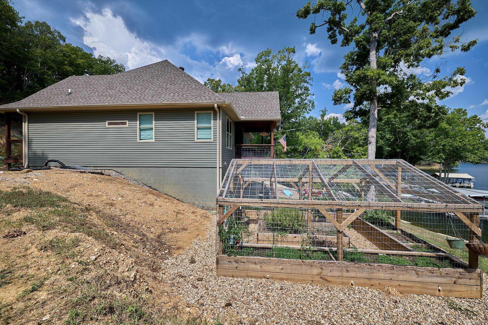16728 Cabes Point Road