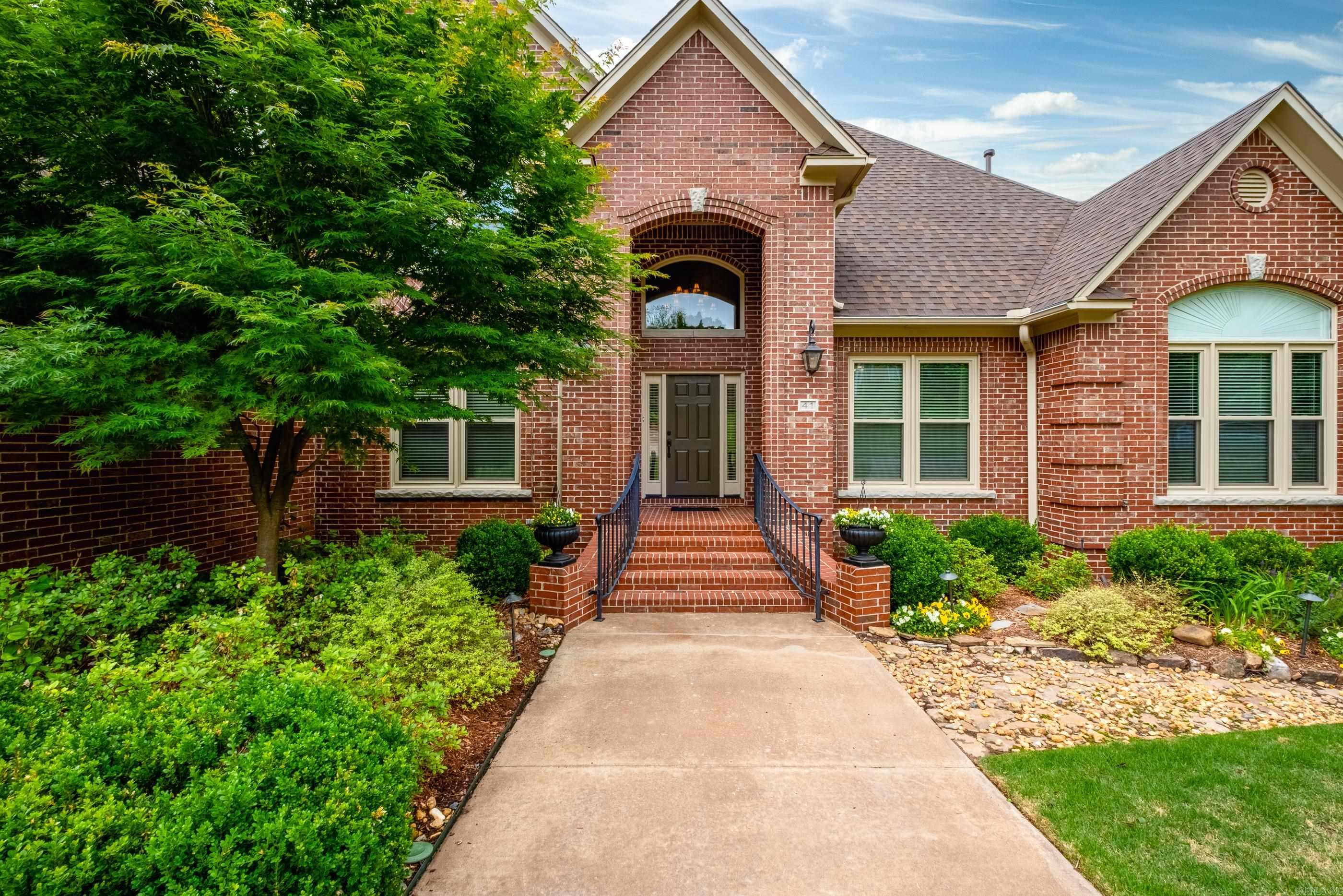 41 Bellegarde Drive