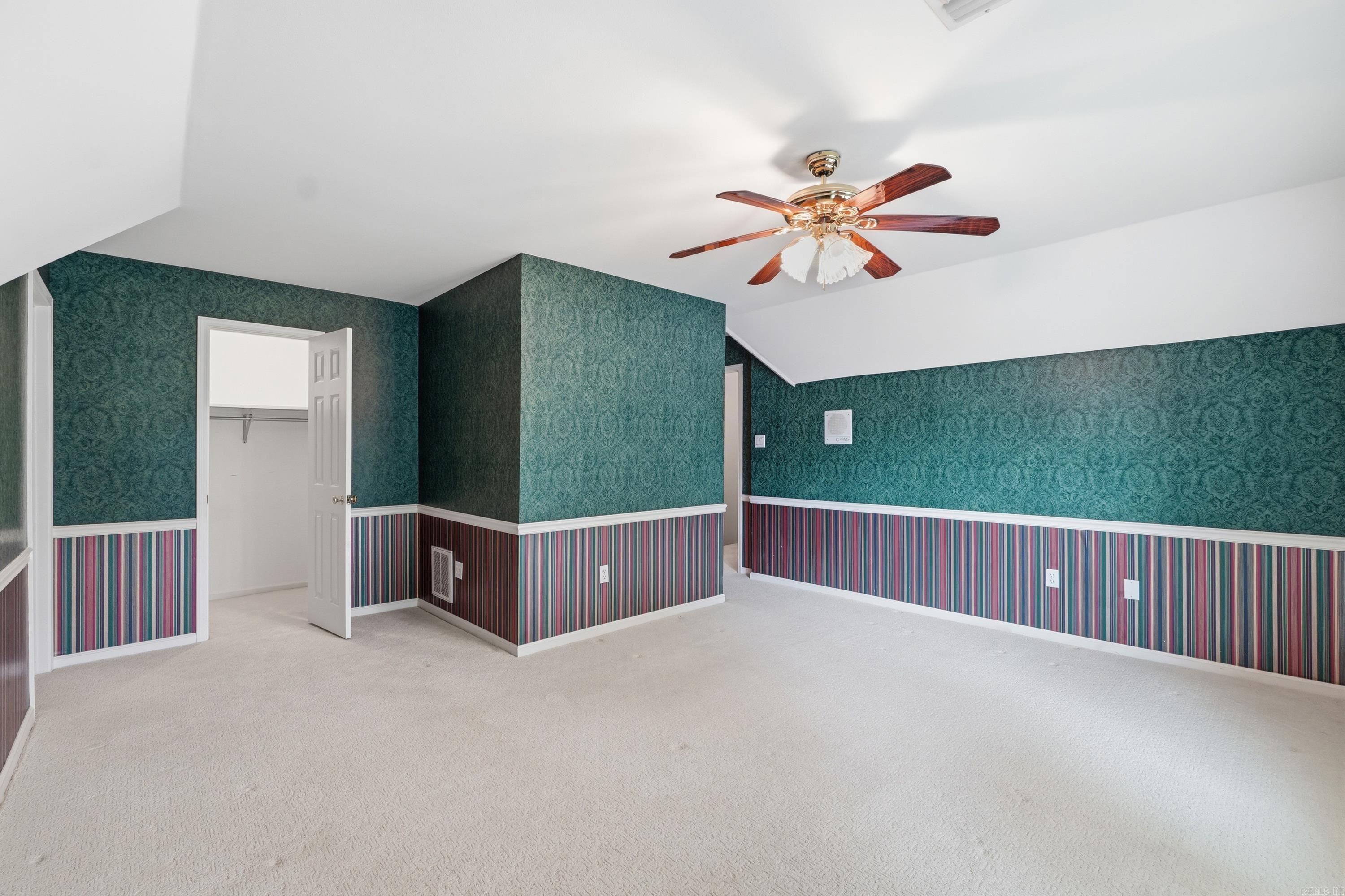 5 BUNKER HILL Street
