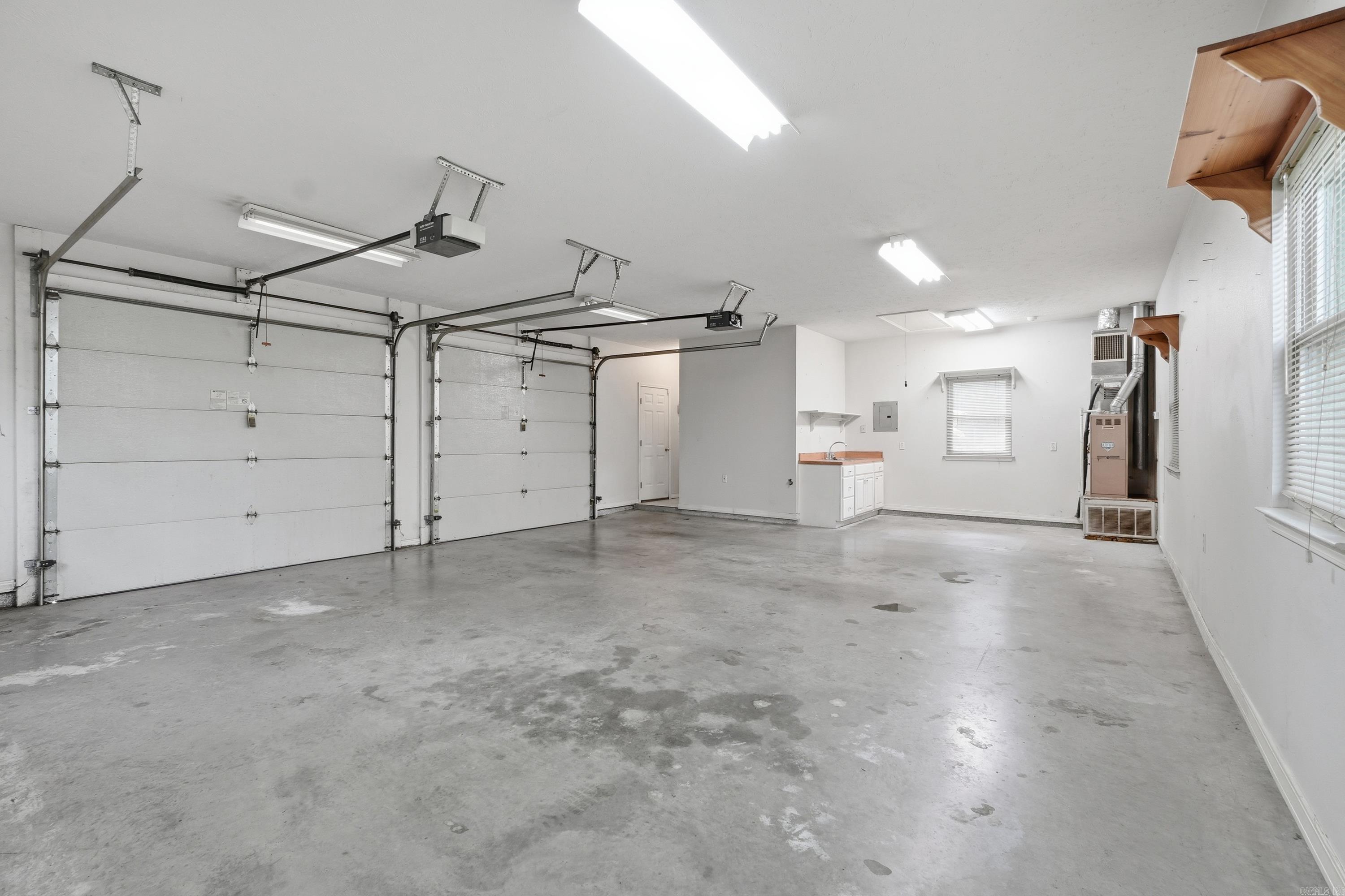 5 BUNKER HILL Street