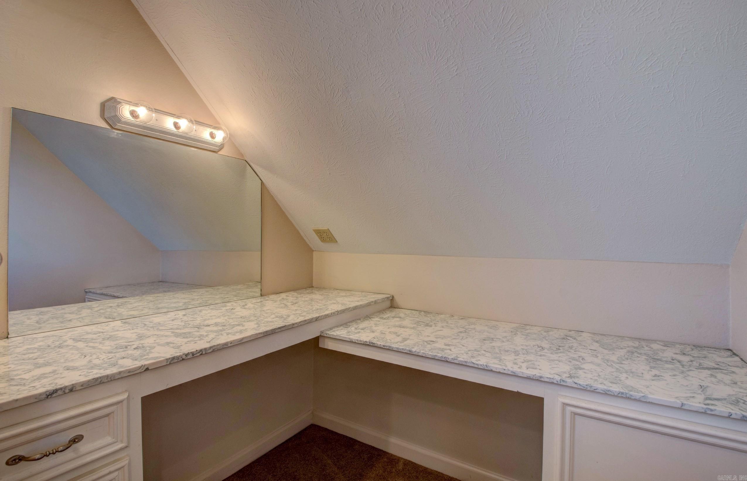 3720 Monarch Cove