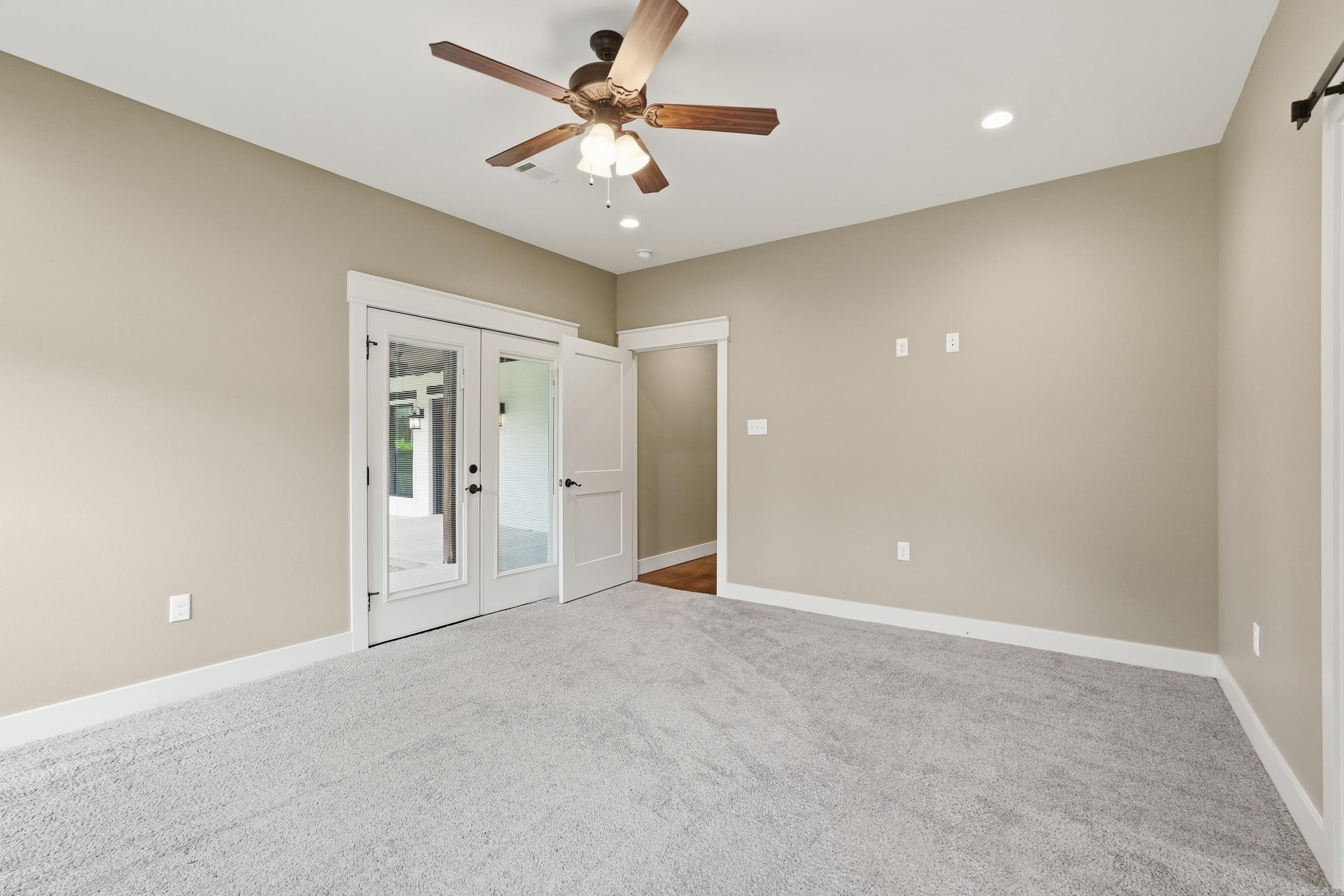 1030 Cadron Settlement Lane