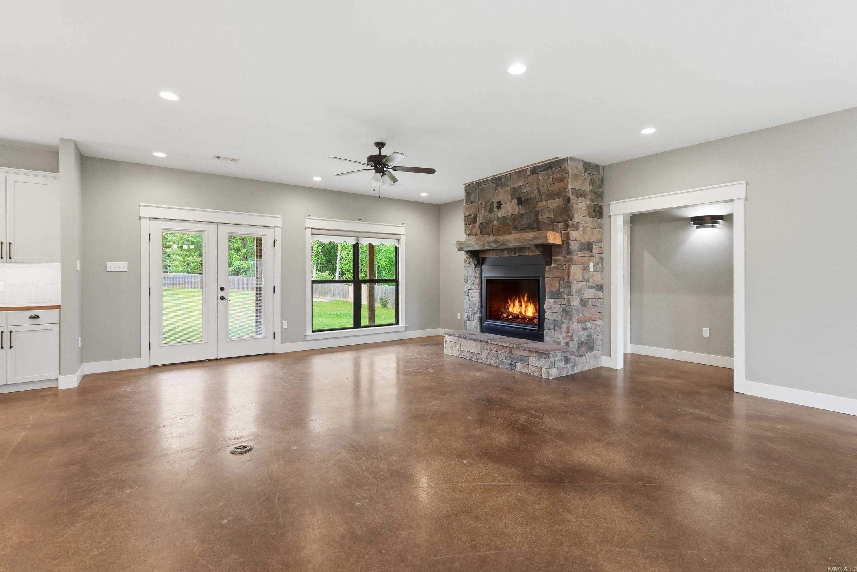 1030 Cadron Settlement Lane