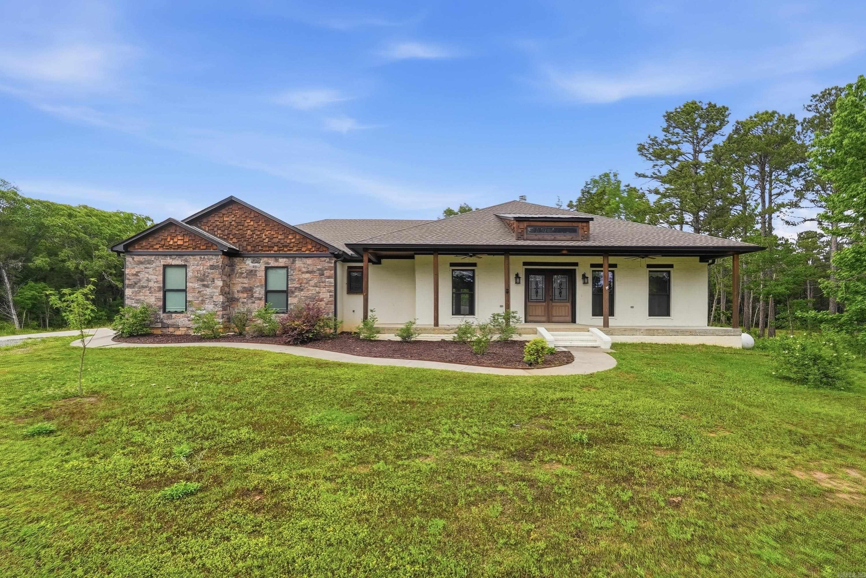 1030 Cadron Settlement Lane