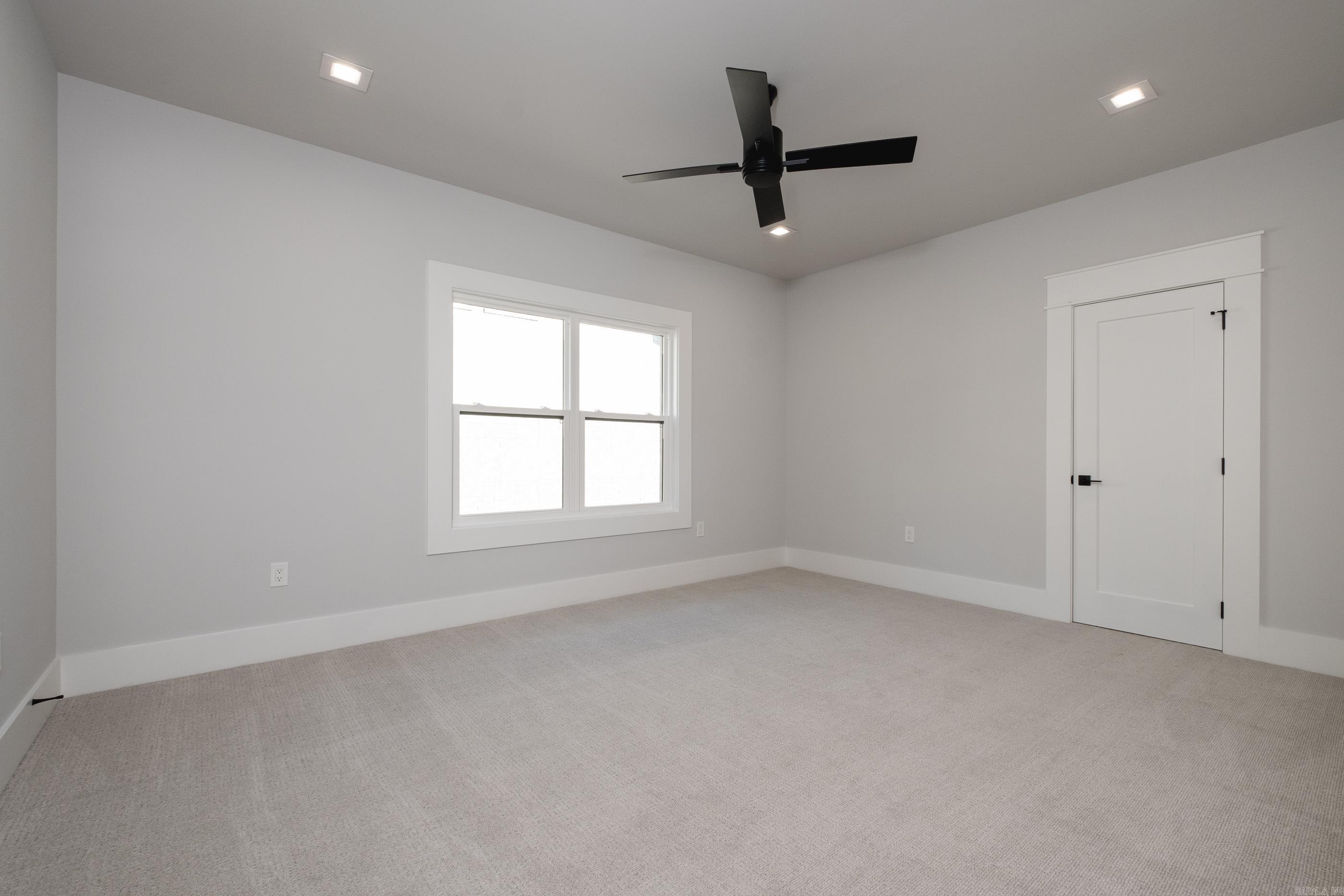 221 Abington Circle