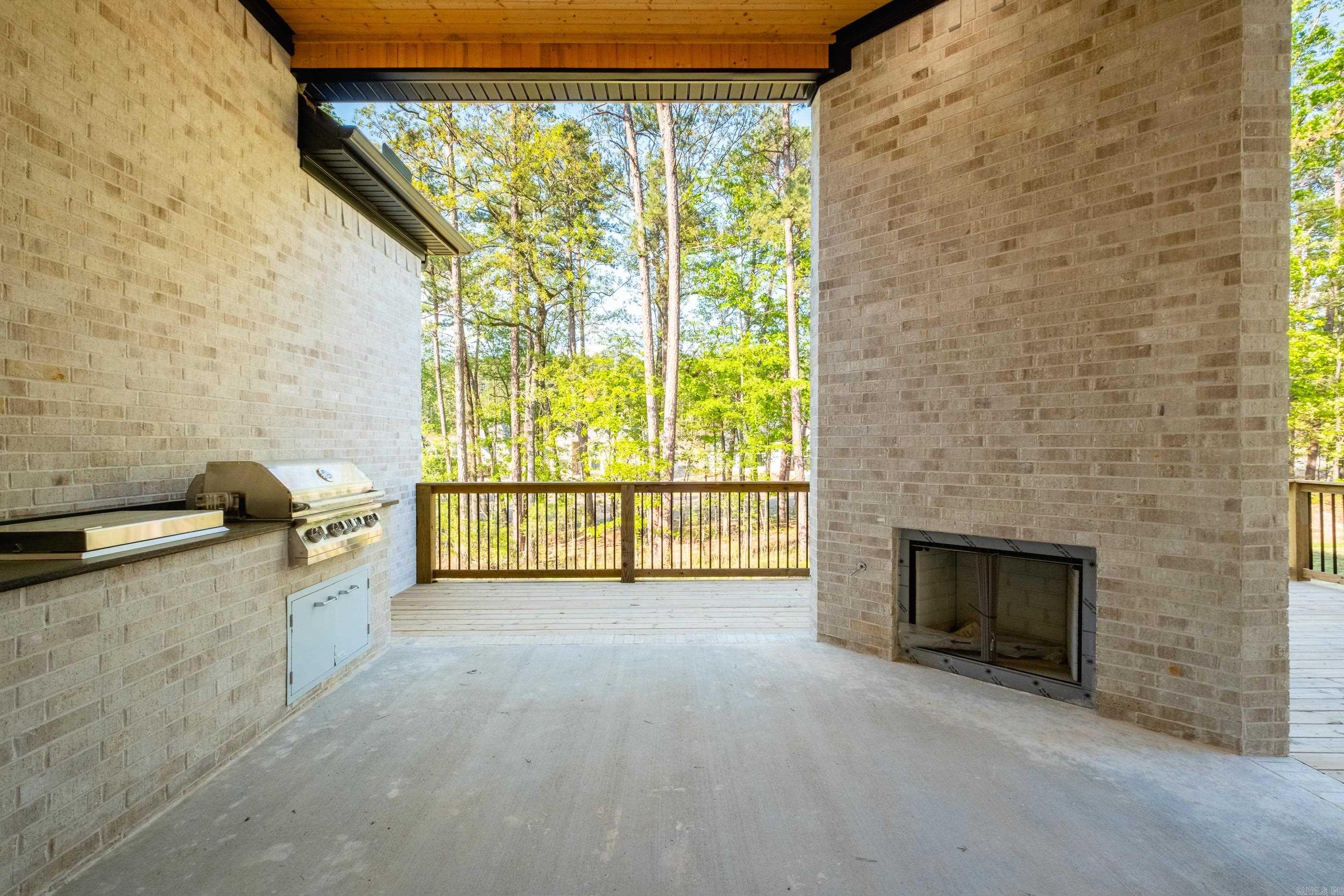 221 Abington Circle