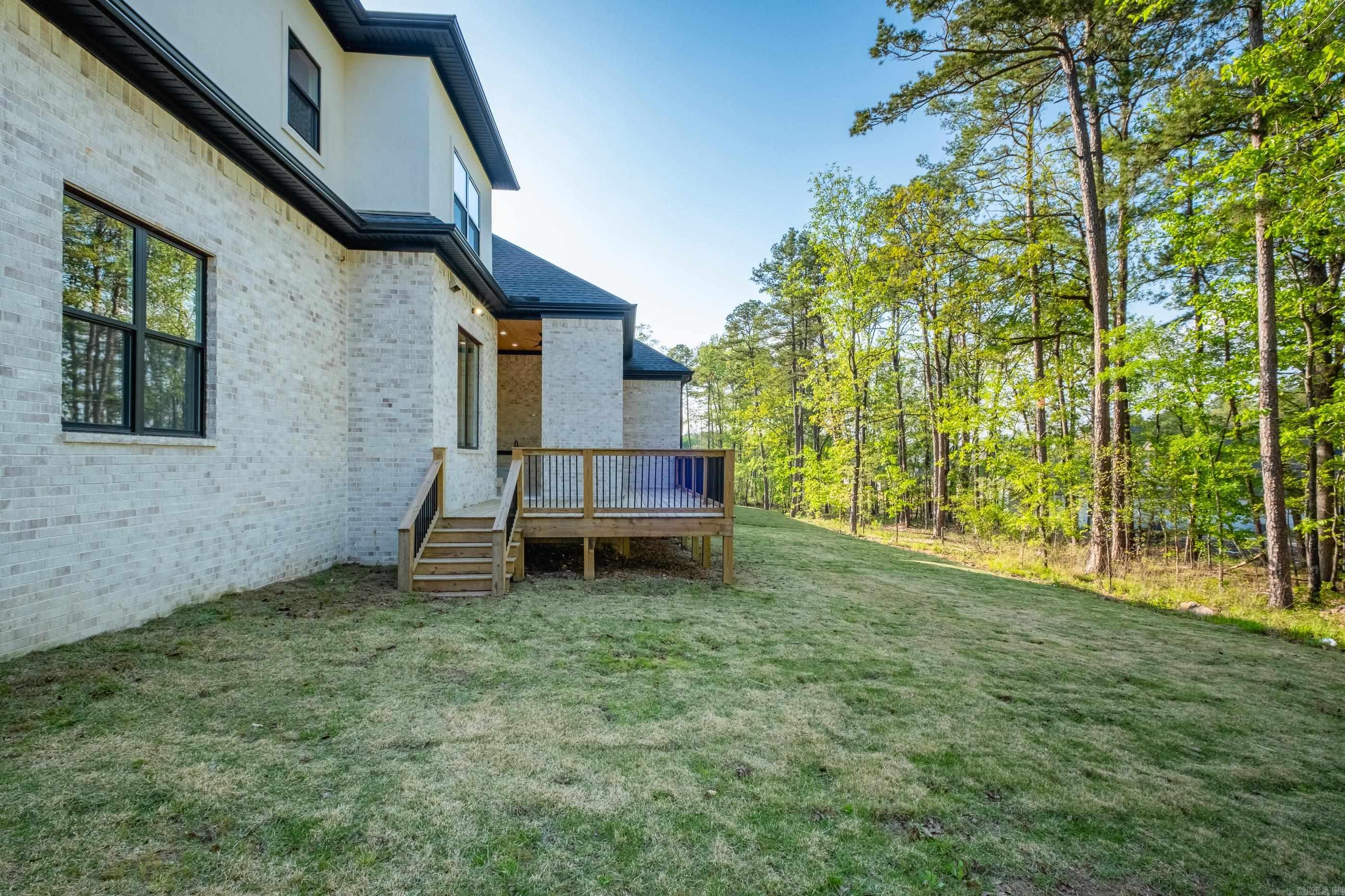 221 Abington Circle