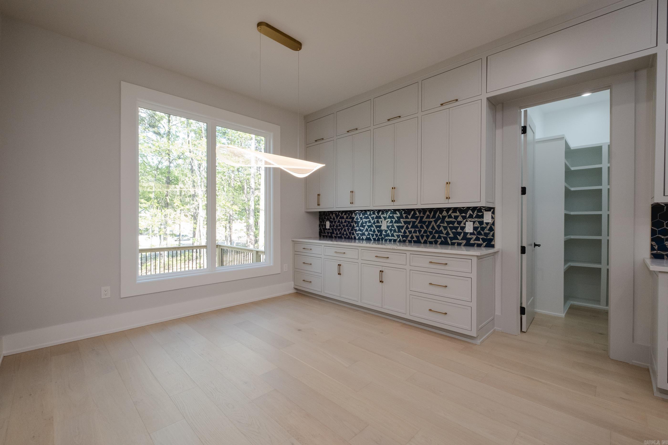 221 Abington Circle