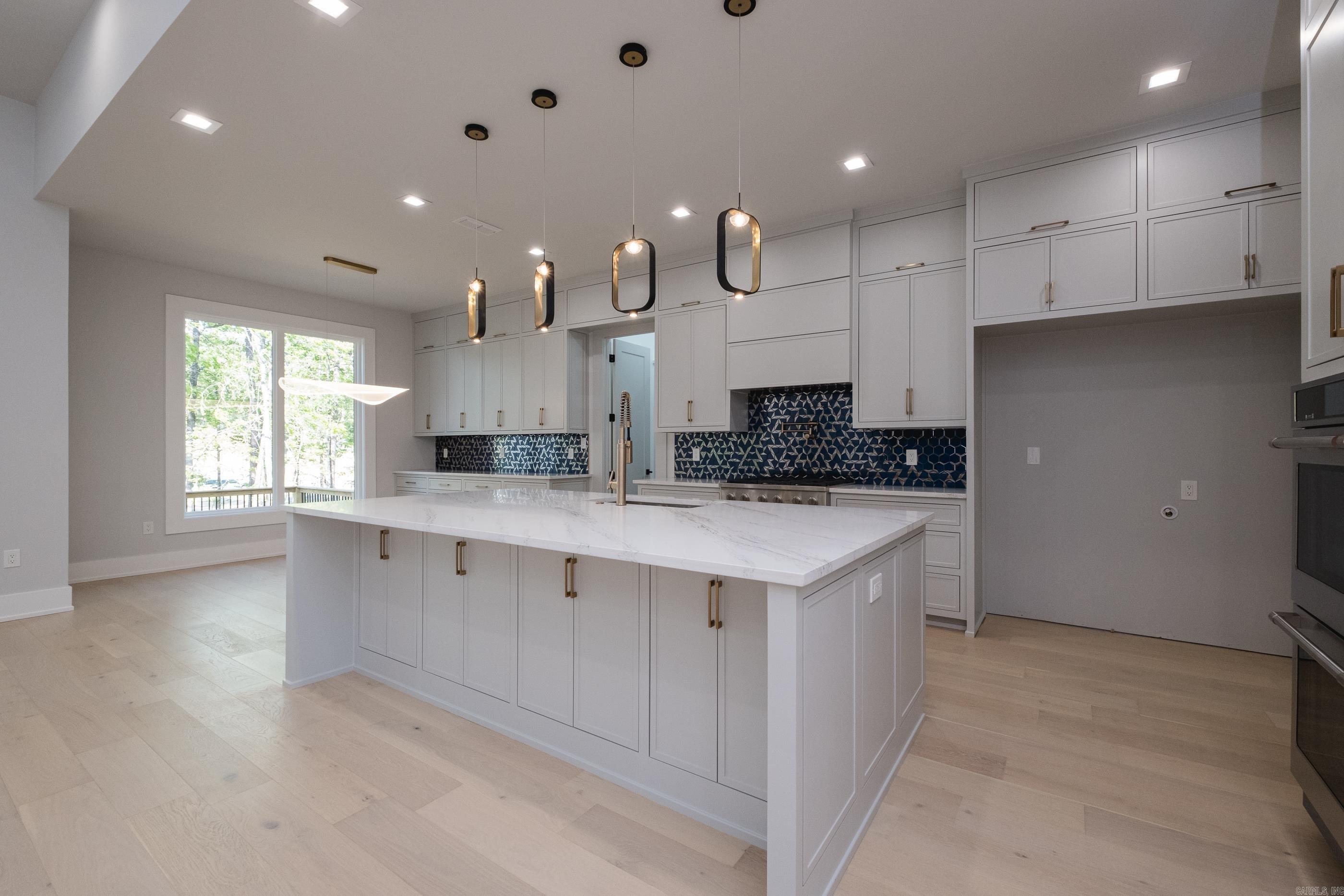 221 Abington Circle